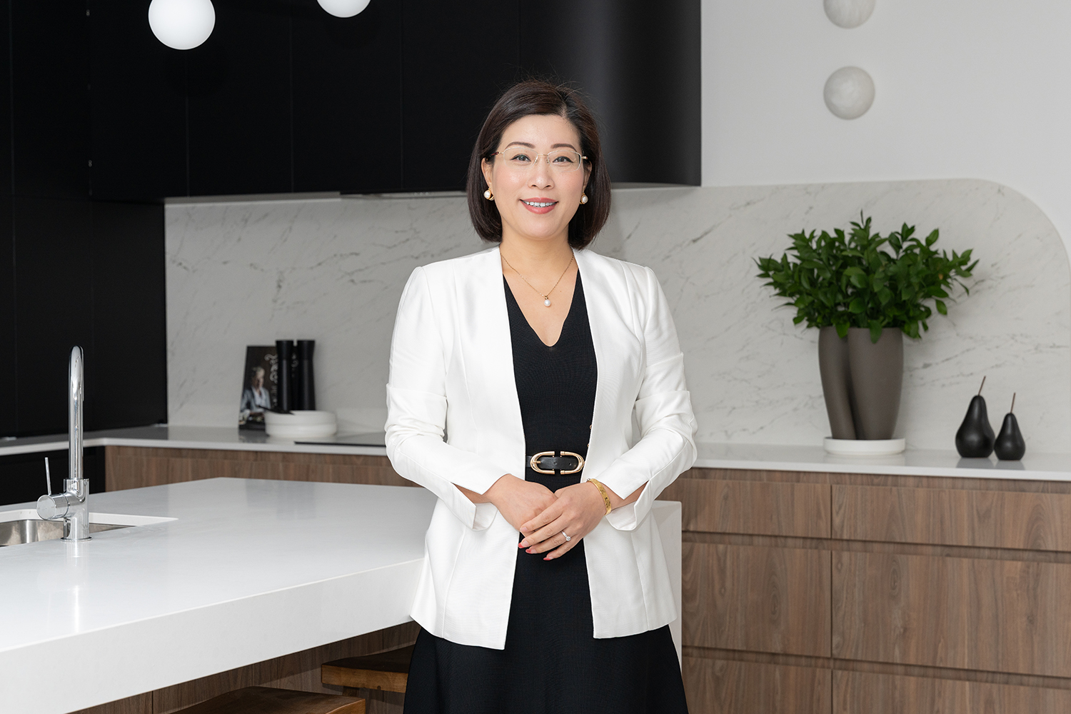 Yvonne Lu, Sales Partner