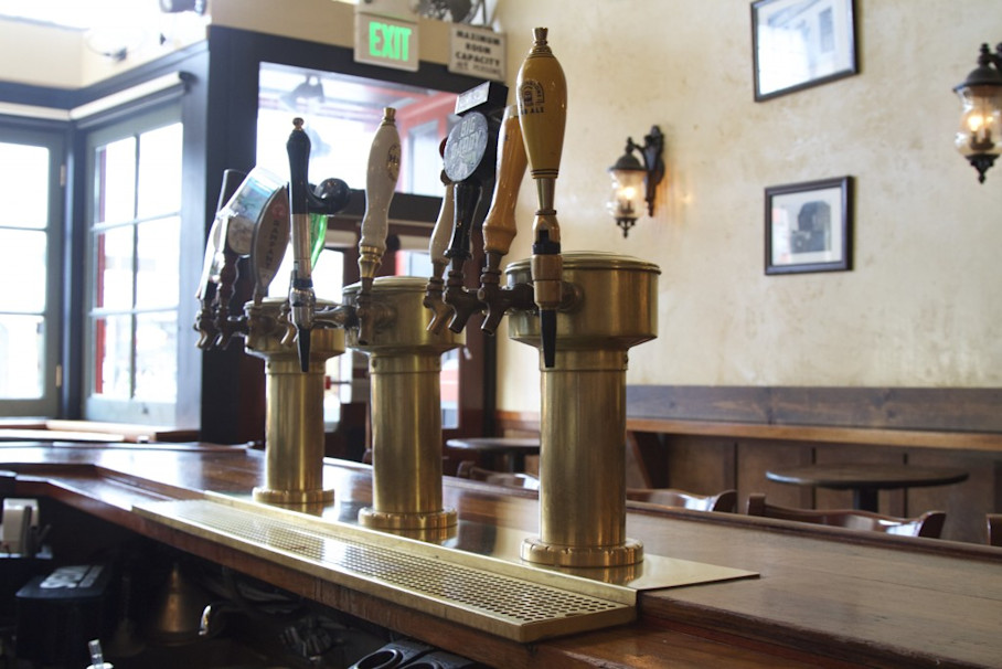 Maggie McGarry's Beer Taps