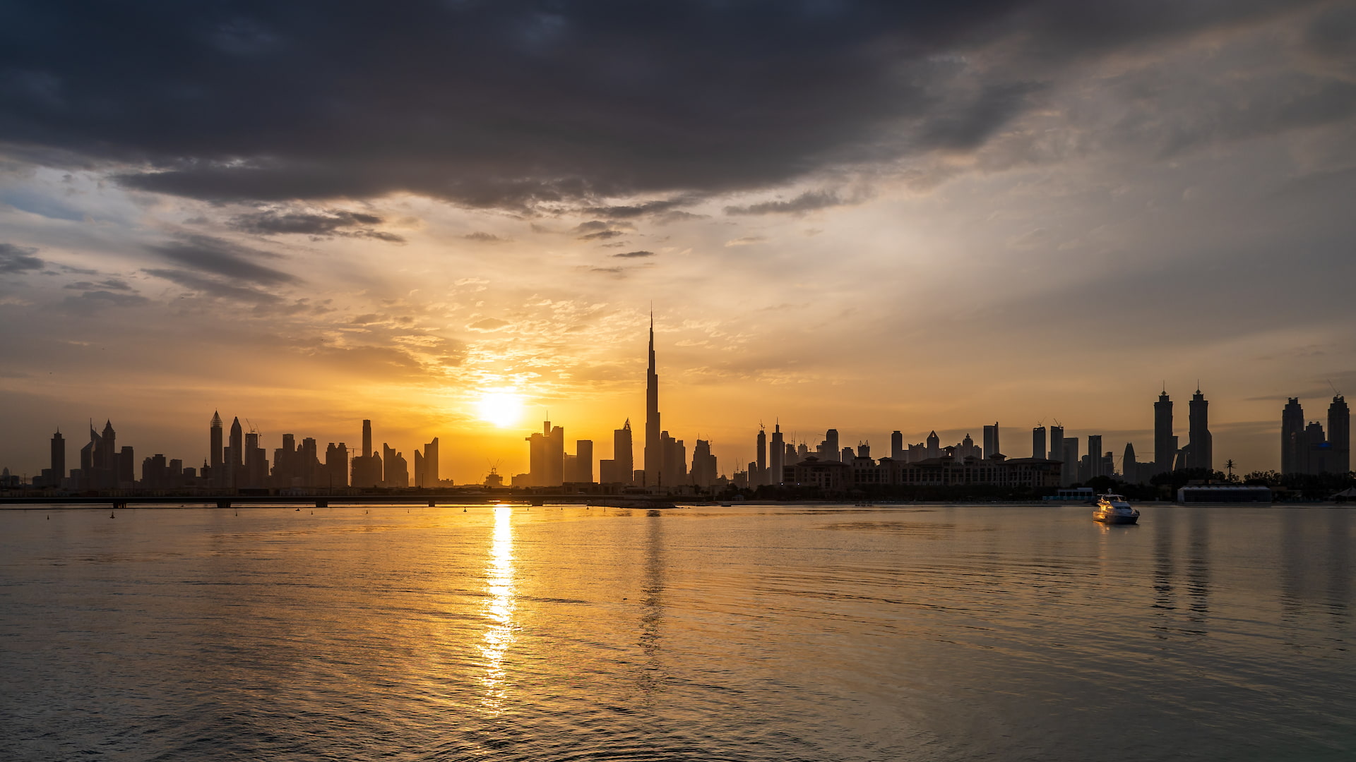 The British Expat's Guide to Money in the UAE