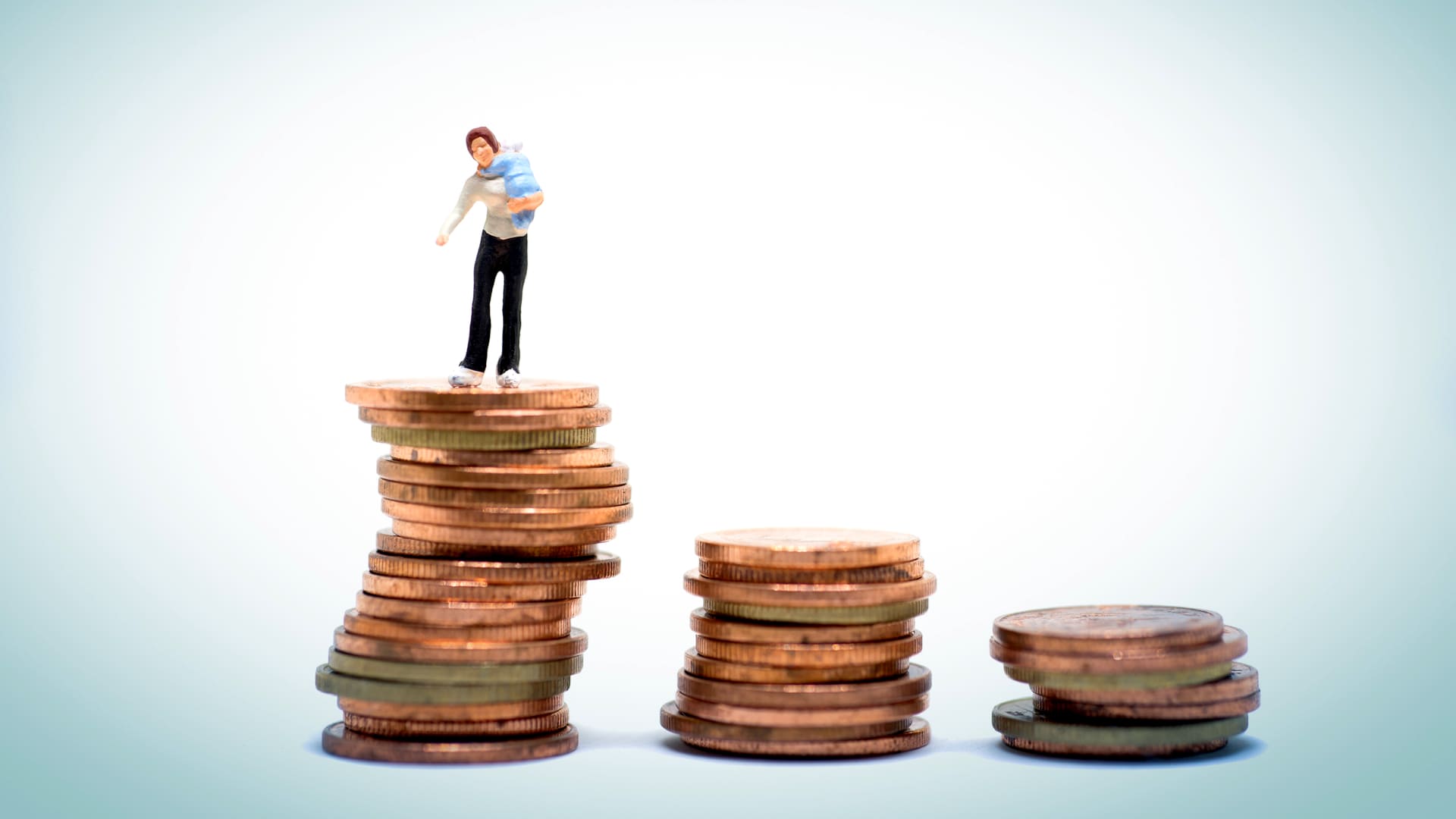 How To Survive Financially As A Single Mum