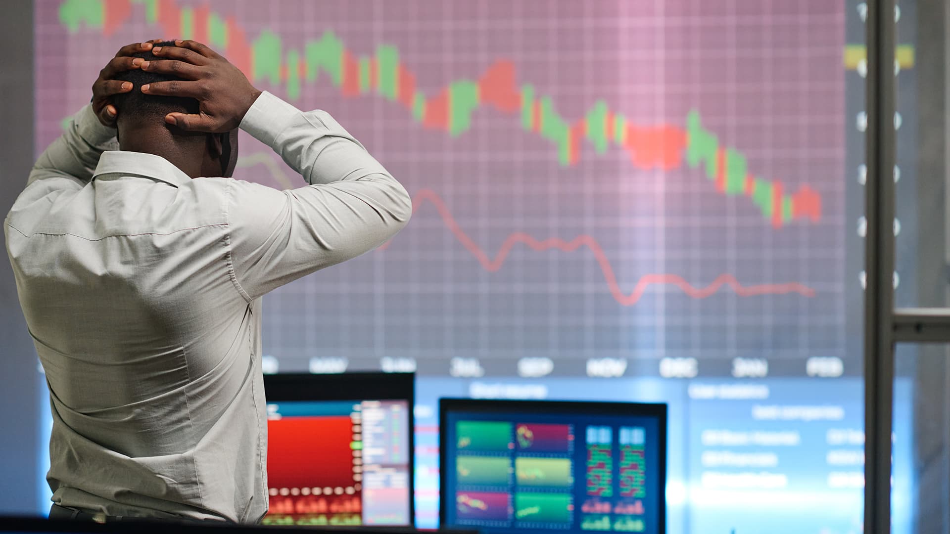 What a US–Iran Conflict Means for Markets and Expats