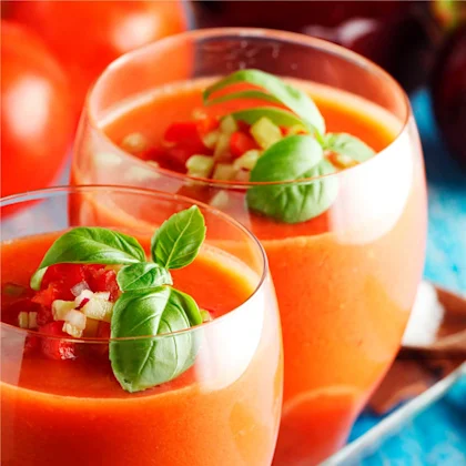 Receta de gazpacho de aguacate y sandía
