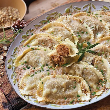 Pasta casera rellena de cordero