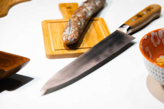 Faut-il vraiment aiguiser des couteaux bon marché?