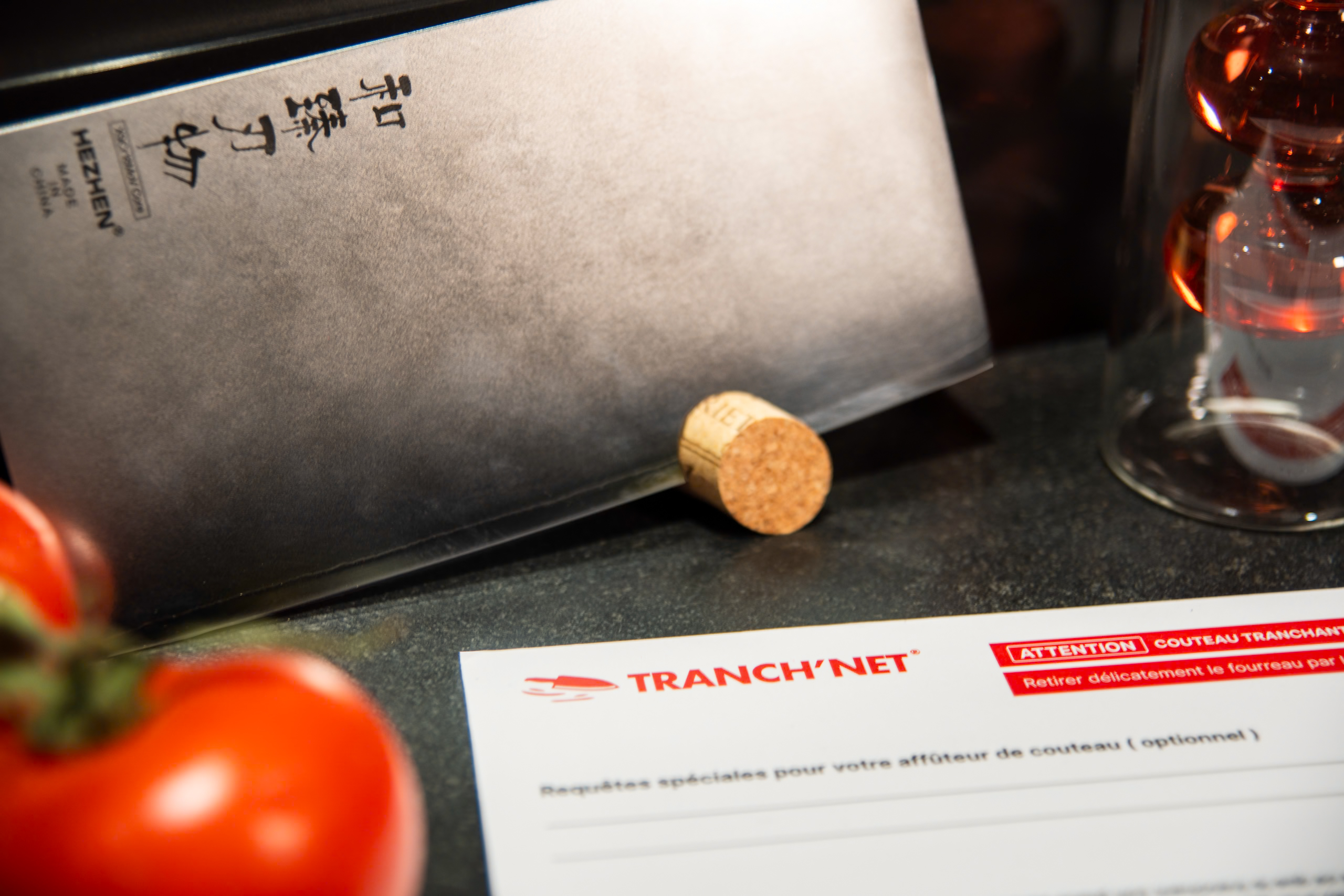 Couteau carré avec fourreau tranch'net