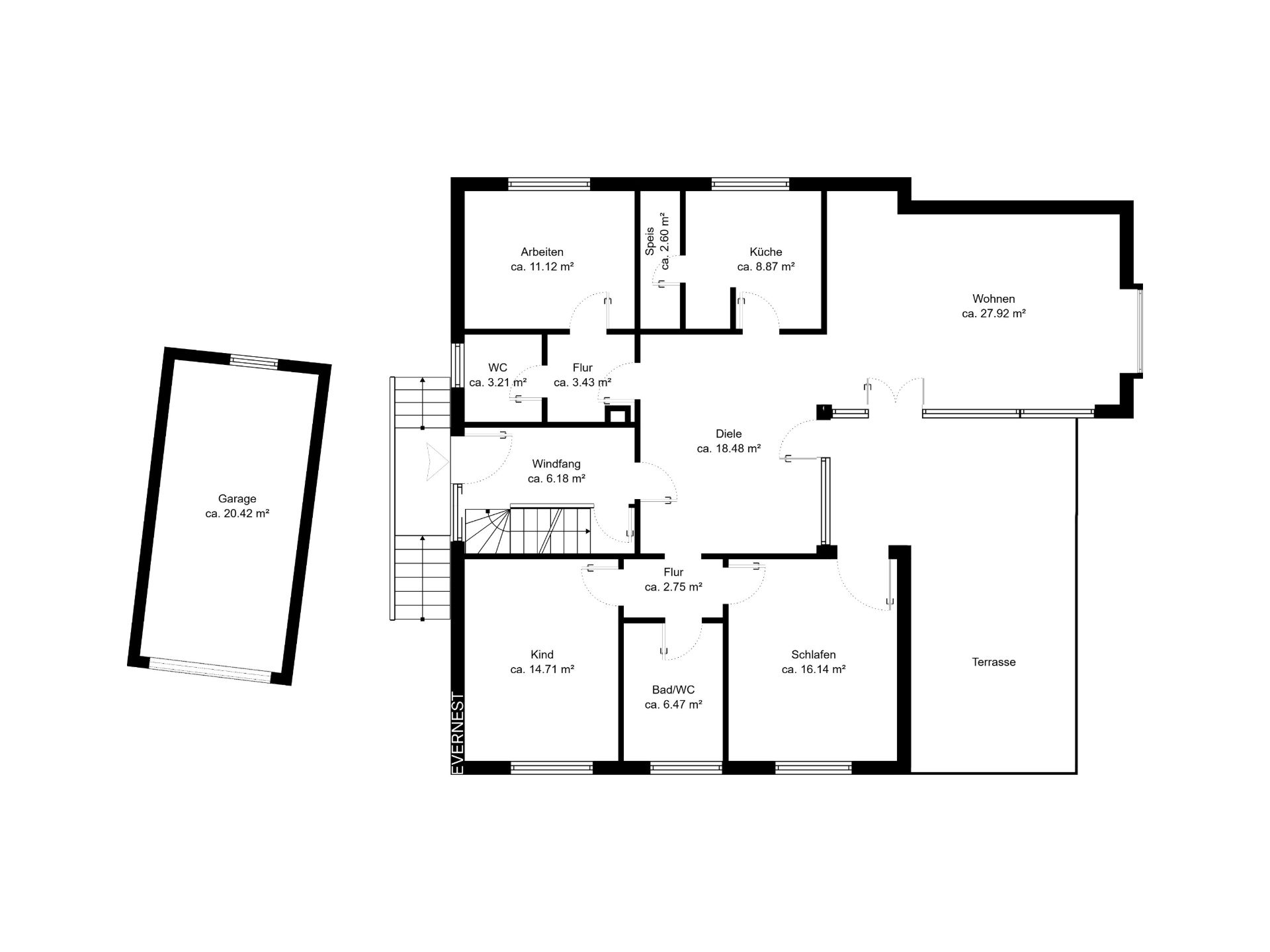 Grundriss eines Hauses mit Garage, Wohnzimmer, Küche, Schlafzimmer, Bad und weiteren Zimmern.