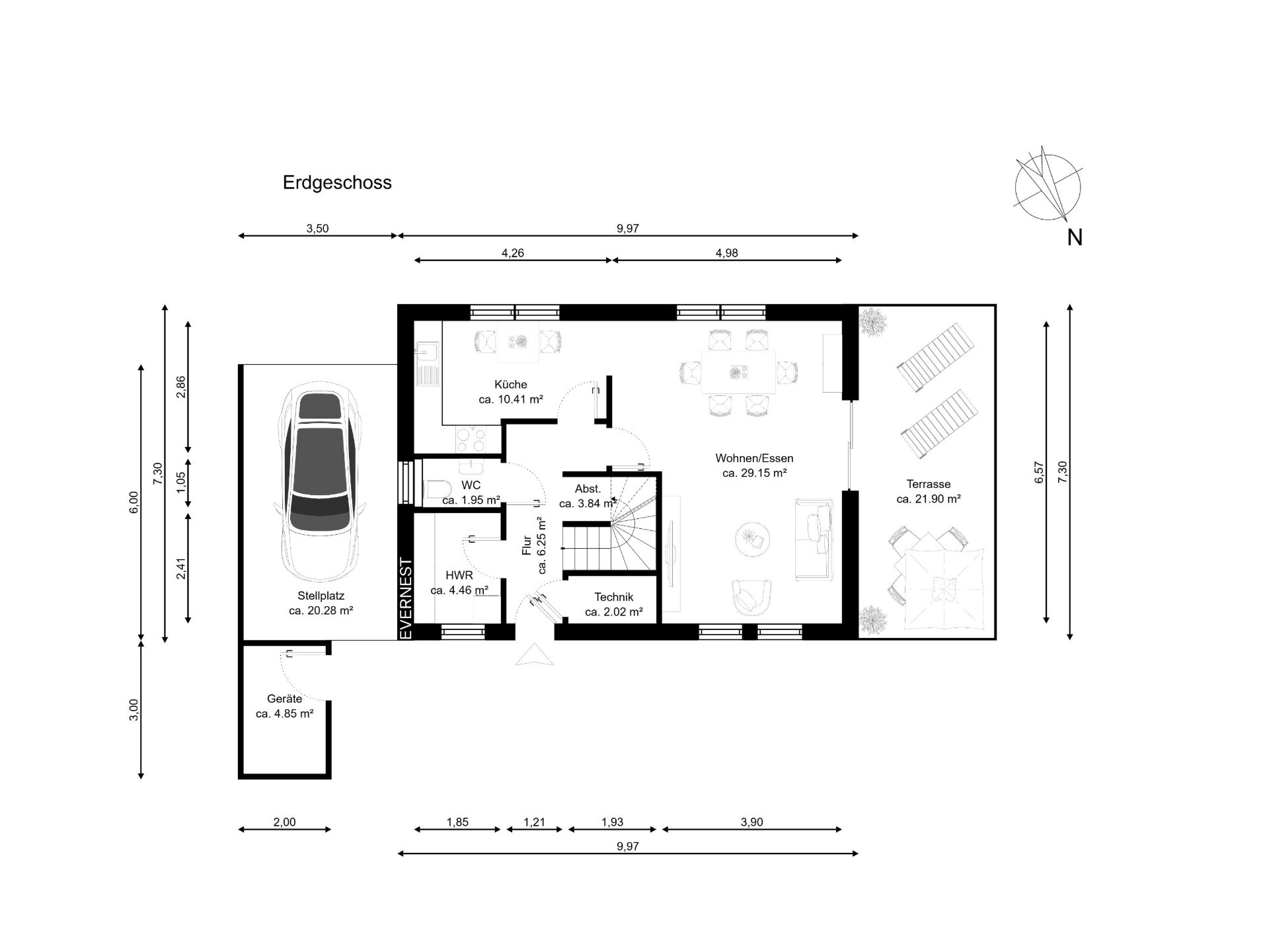 Grundriss des Erdgeschosses mit Küche, Wohnbereich, Terrasse, Stellplatz und Abstellräumen.