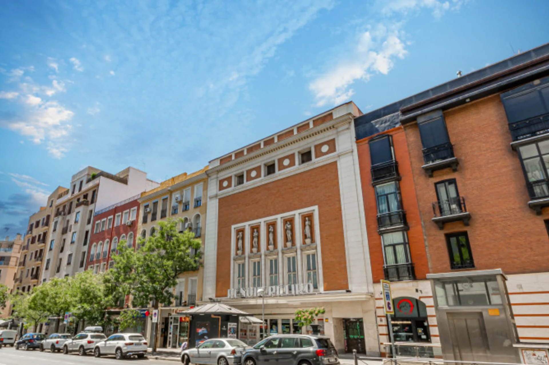 Cine Renoir en el barrio de Ibiza en Retiro, Madrid