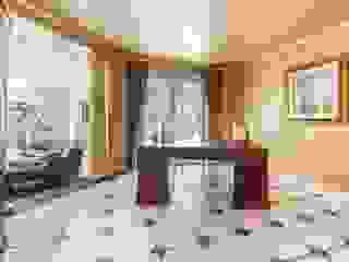 Arbeitszimmer
