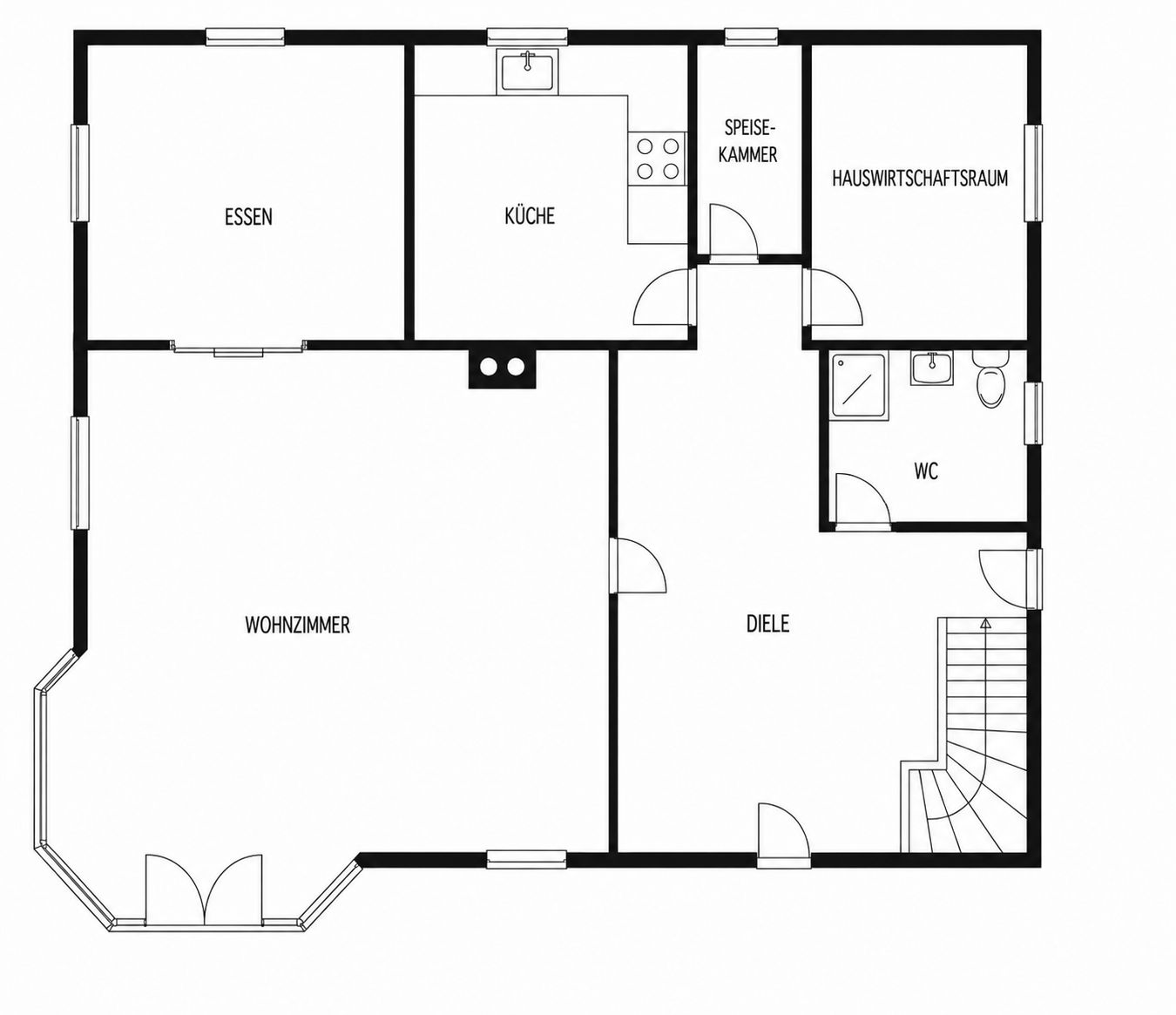 Schwarz-weißer Grundriss eines Wohnhauses mit Wohnzimmer, Küche, Essbereich und weiteren Räumen.