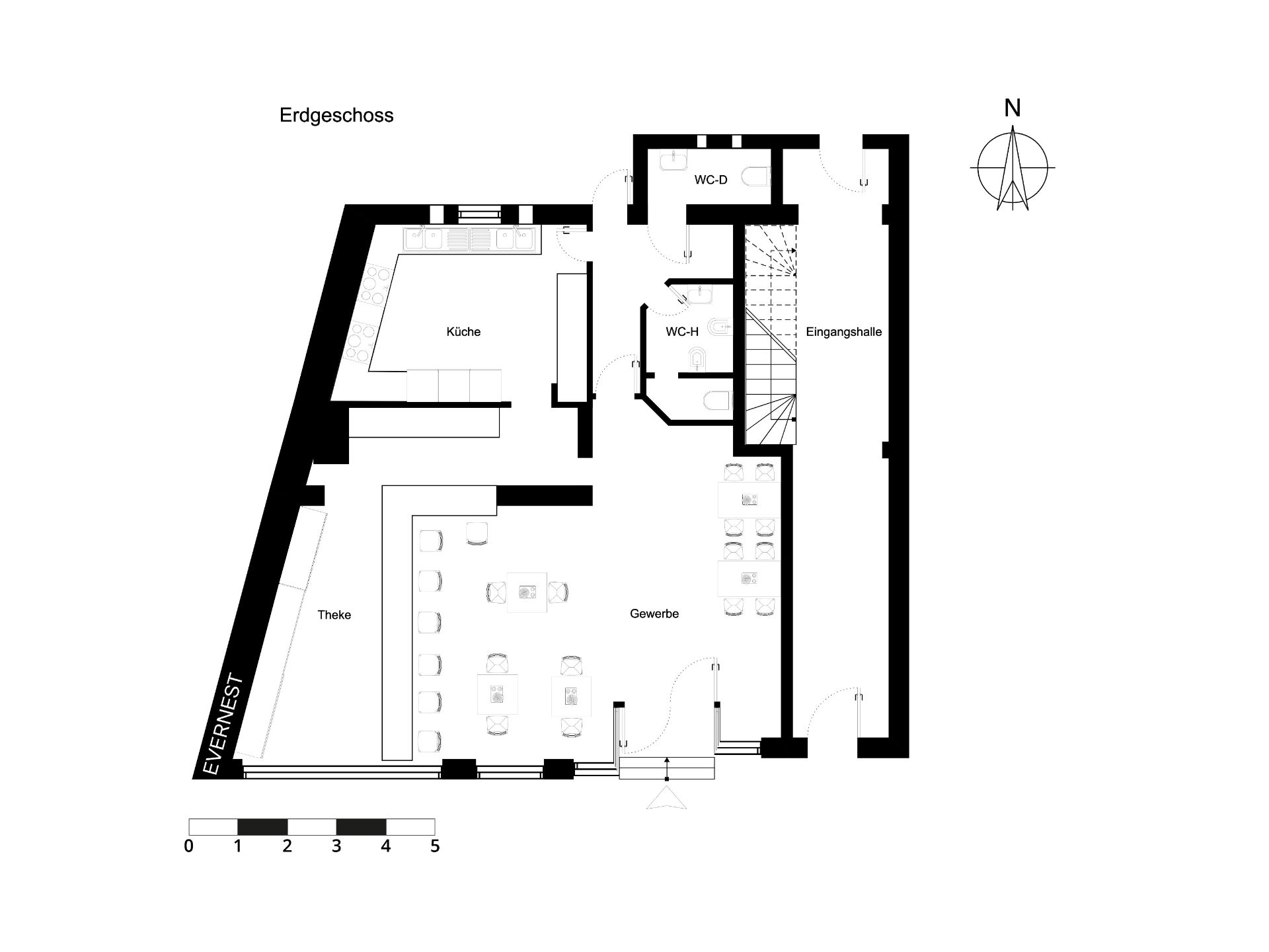 Grundriss des Erdgeschosses mit Küche, Theke, Gewerbebe­reich und Eingangs­halle.