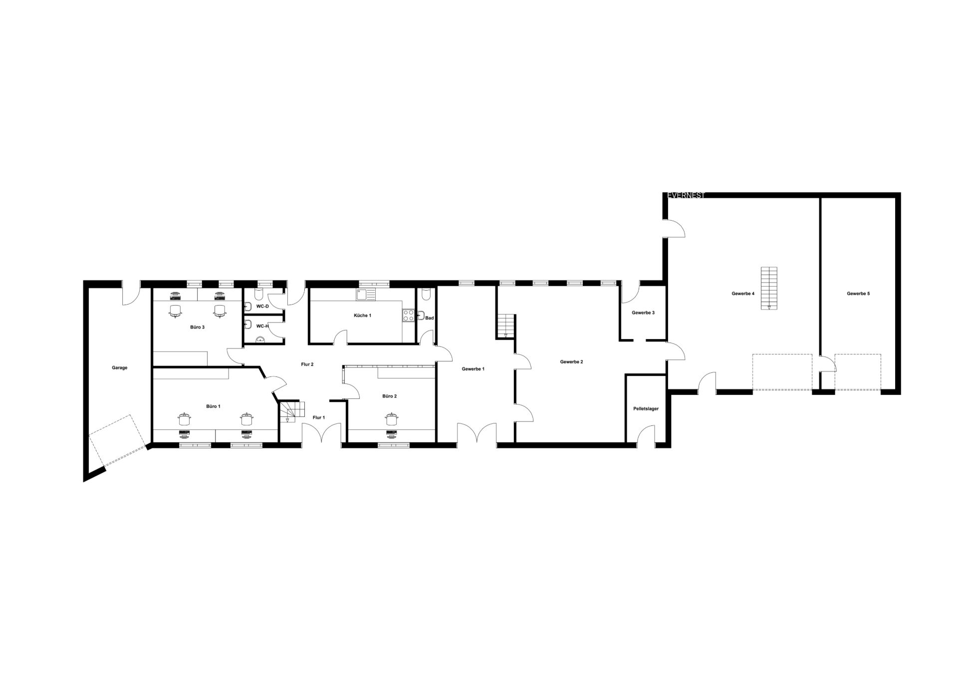 Grundriss eines Wohnhauses mit mehreren Zimmern, Garage und Abstellräumen.