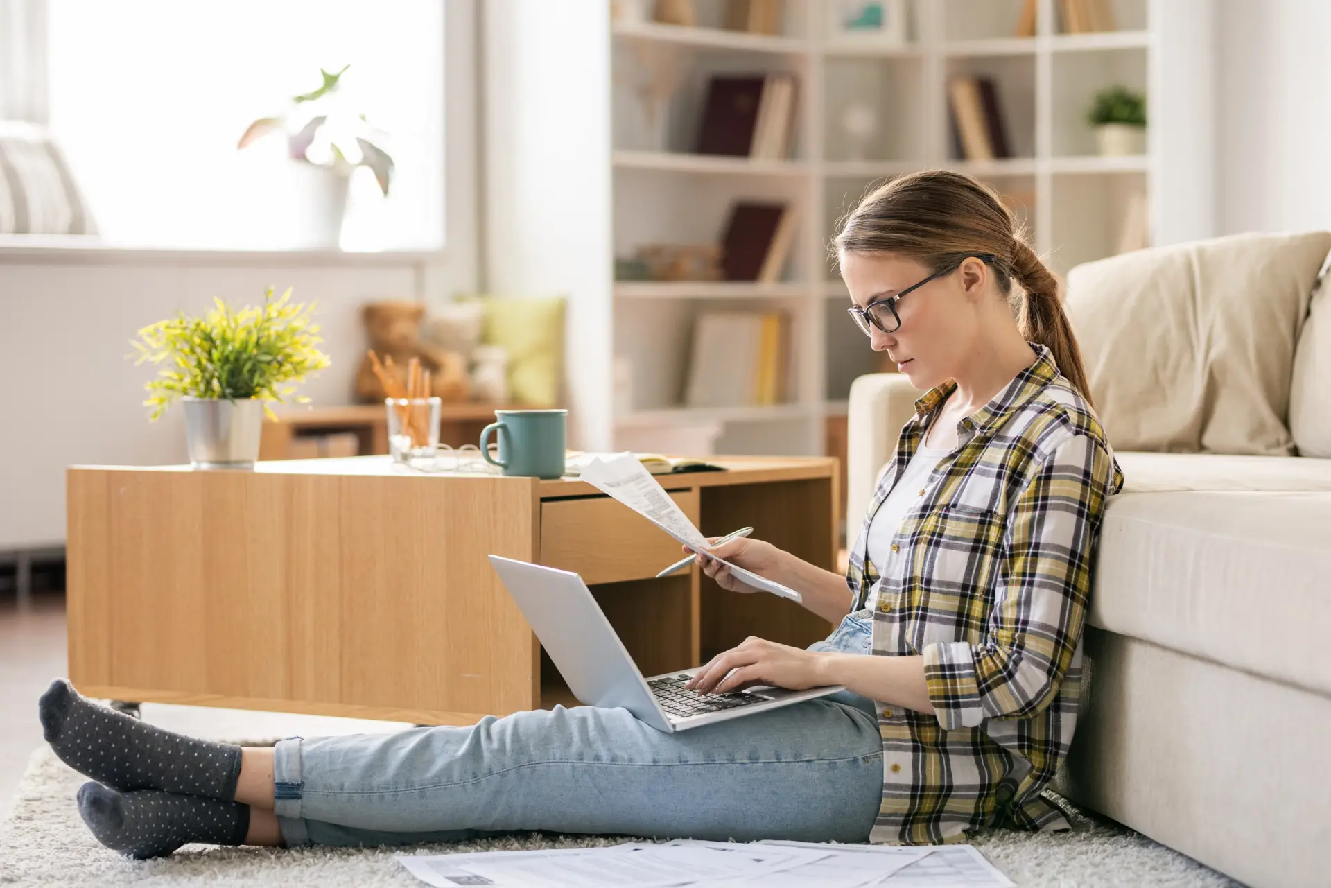 Frau am Laptop, Quelle: iStock