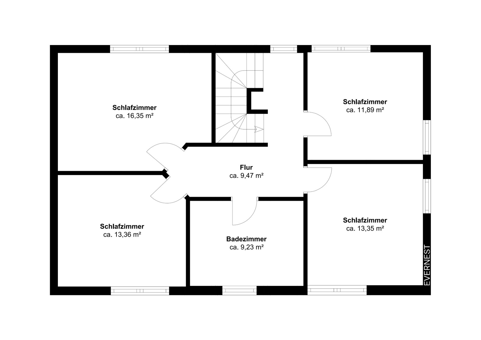 Grundriss mit Flur, Badezimmer und vier Schlafzimmern, Maße sind angegeben.