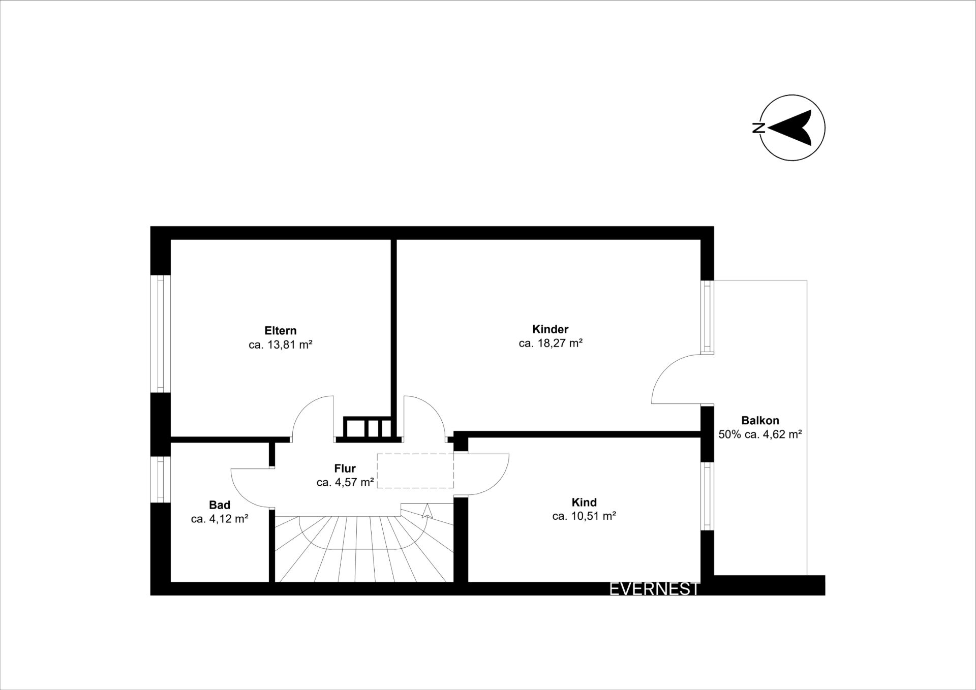 Grundriss mit Eltern-, Kinder-, Kindzimmer, Bad, Flur und Balkon, Flächenangaben sichtbar.