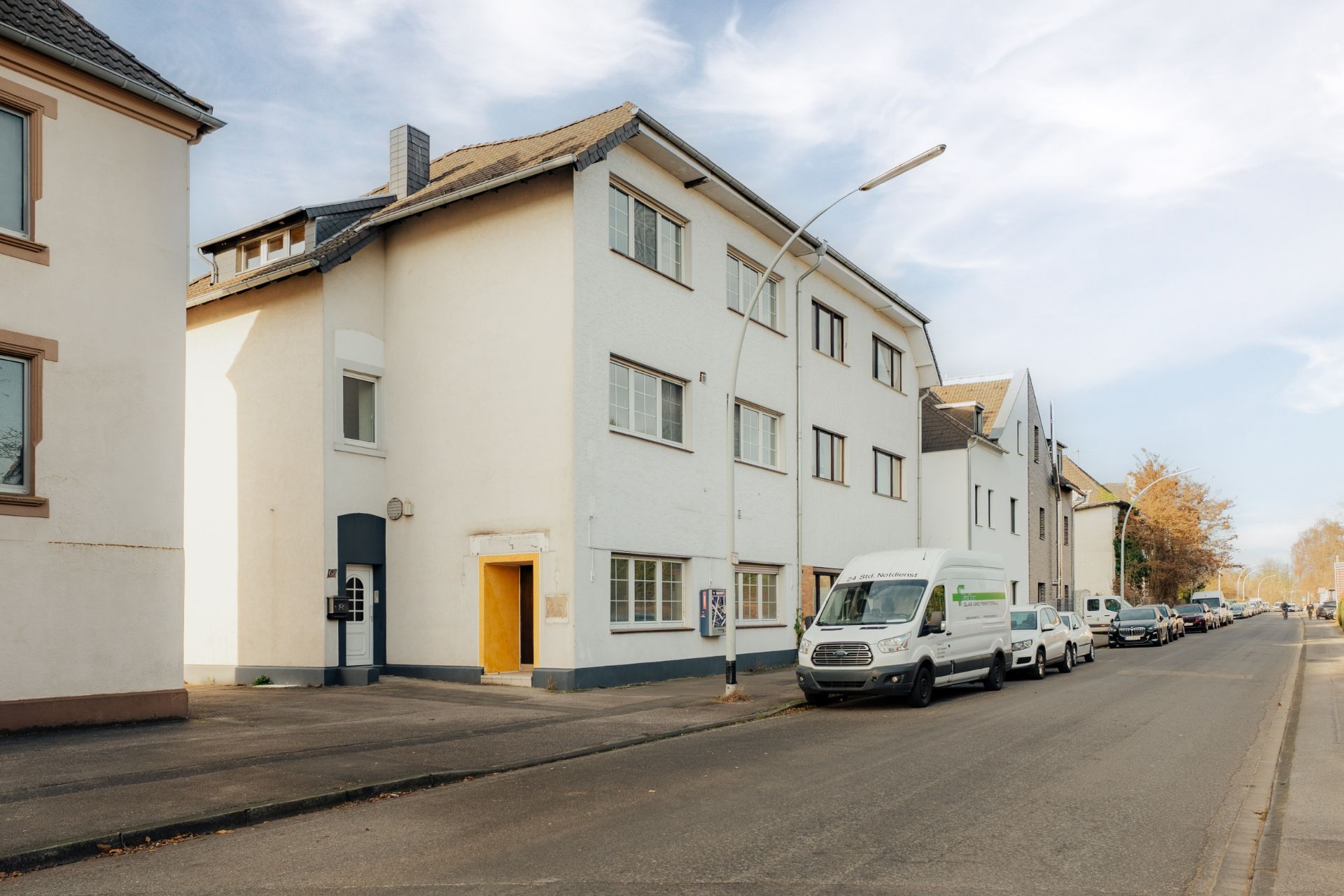 Zweifamilienhaus mit Gewerbeanteil - zentral in Fixheide
