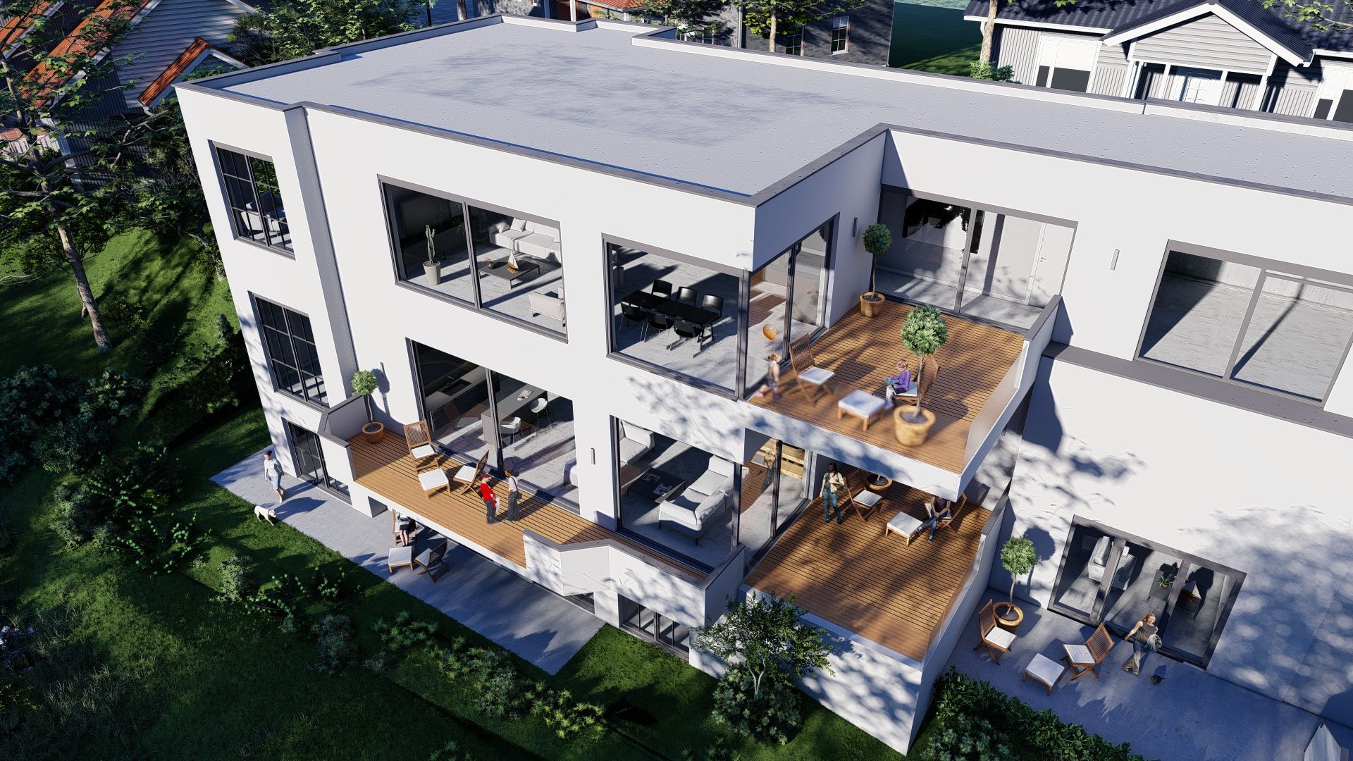 Modernes Wohnhaus mit großen Fenstern und mehreren Terrassen mit Sitzmöbeln.