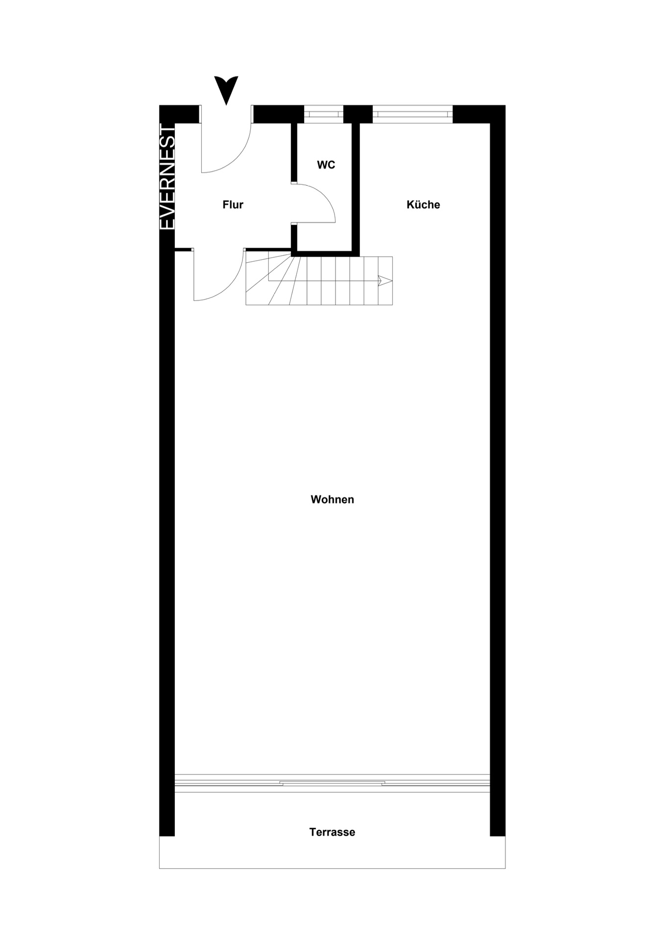 Grundriss mit Flur, WC, Küche, Wohnbereich, Treppe und Terrasse.
