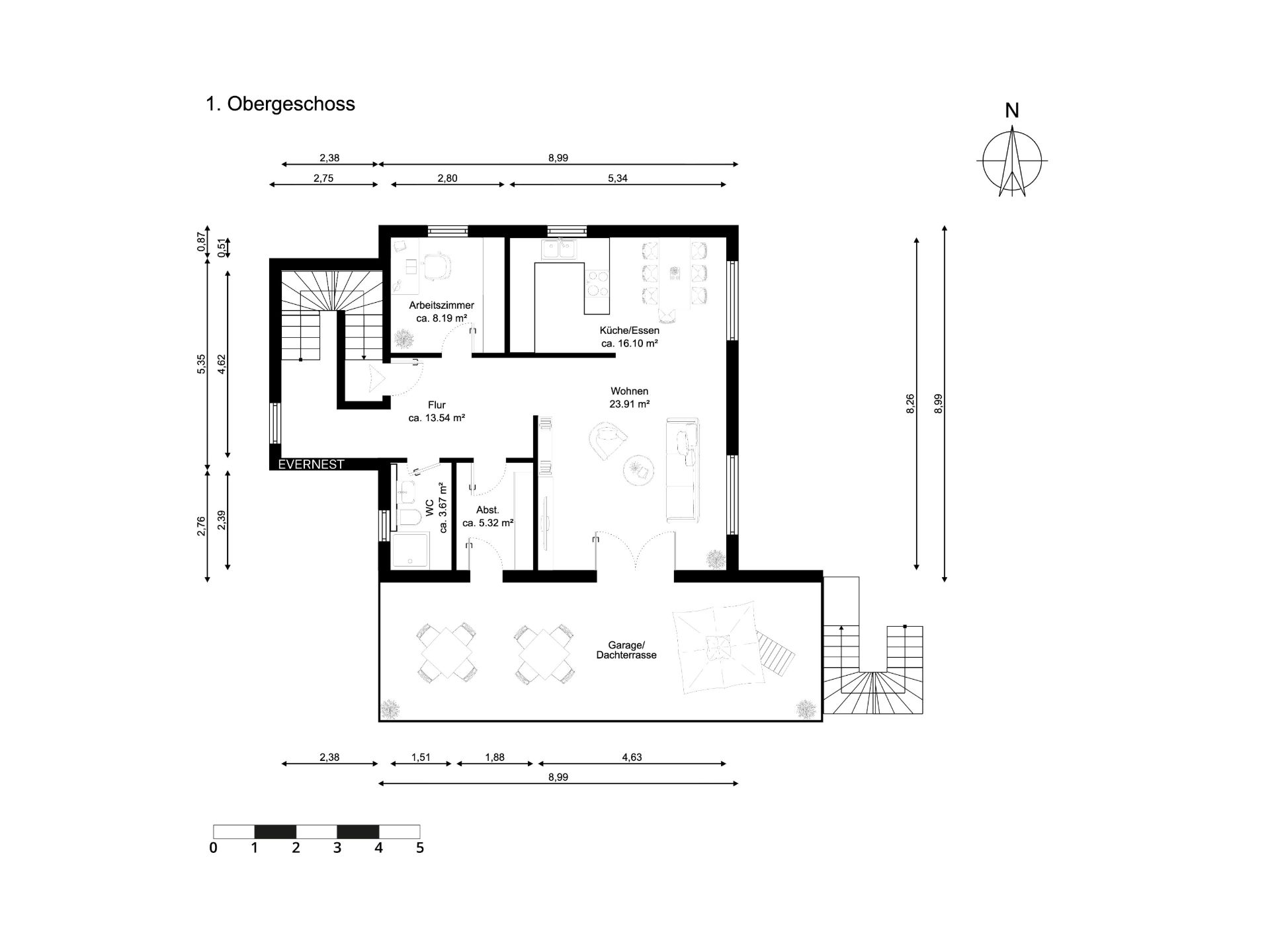 Grundriss des ersten Obergeschosses mit Küche, Wohnzimmer, Büro und großer Dachterrasse.