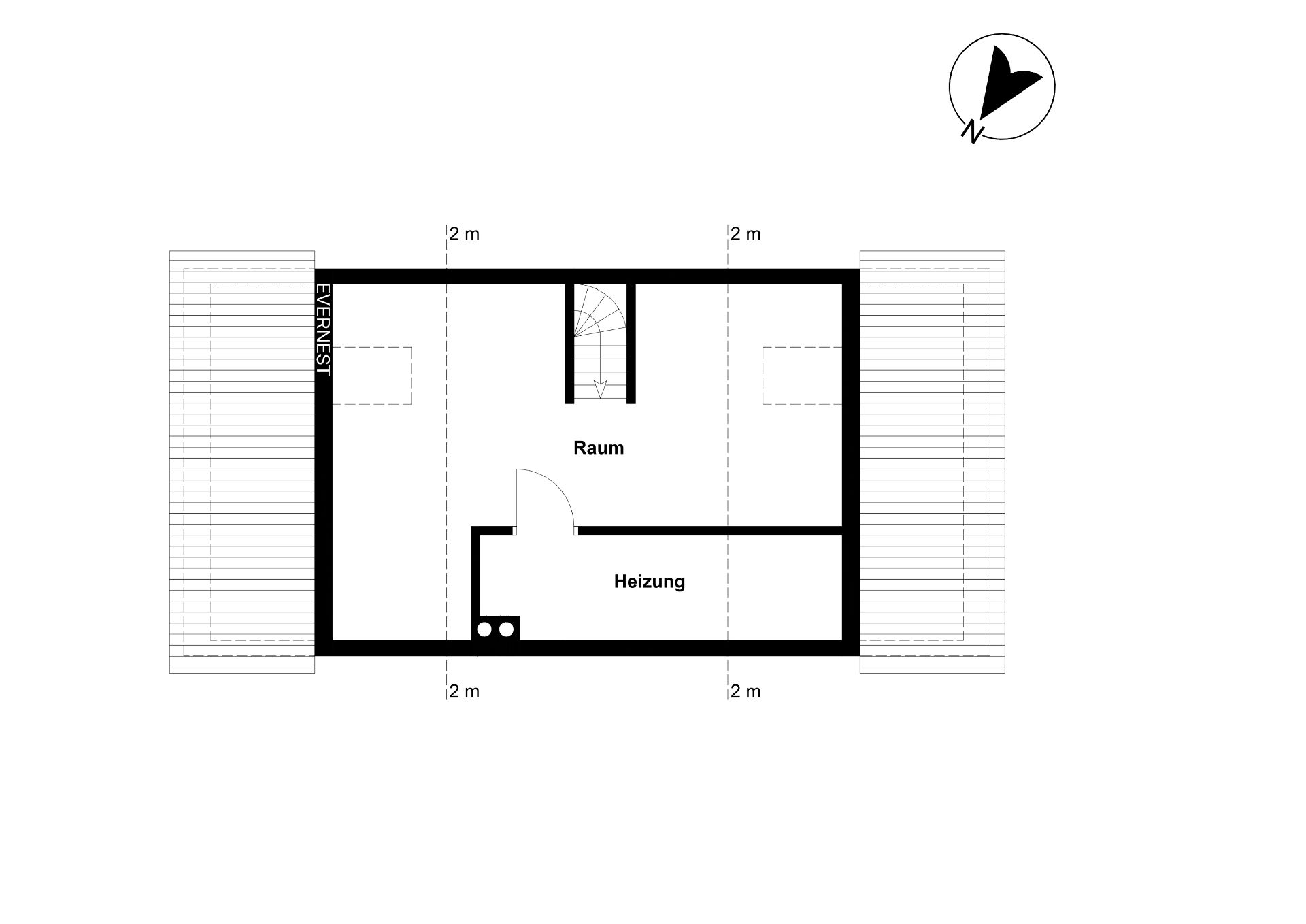 Grundriss mit Raum, Heizungsraum und Treppe, Maßangaben und Nordpfeil sichtbar.