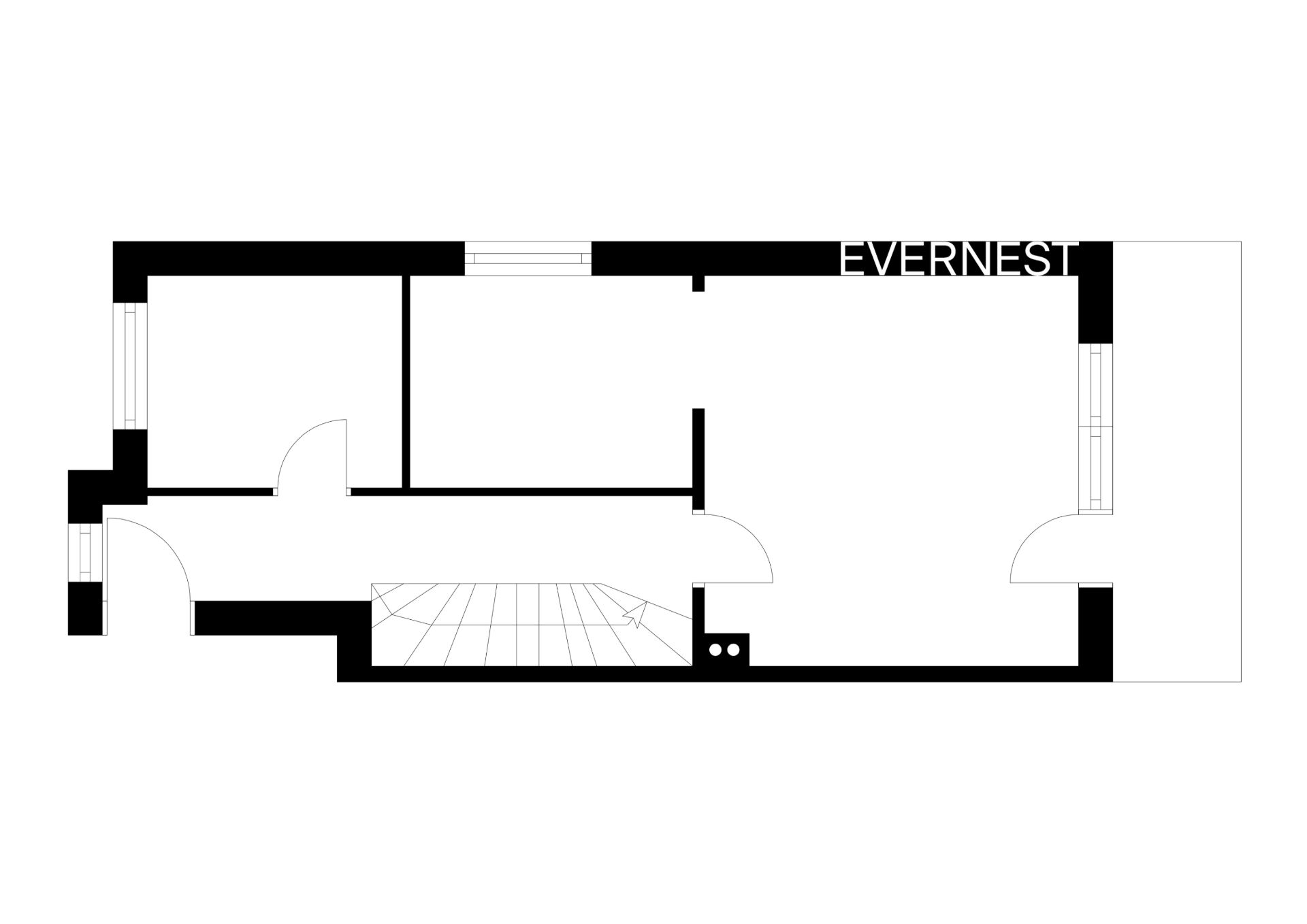 Schwarz-weißer Grundriss einer Wohnung mit drei Zimmern und Treppe.