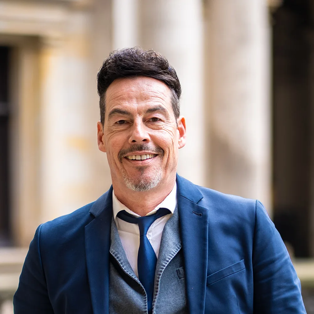 Marc van de Vorstenbosch - Selbstständiger Immobilienmakler - Evernest in Hamburg