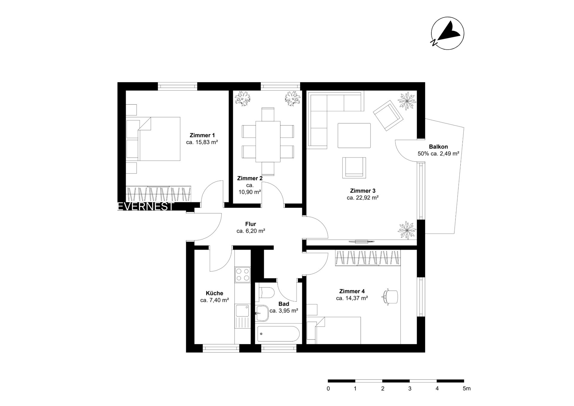 Grundriss einer Wohnung mit vier Zimmern, Küche, Bad, Flur und Balkon.