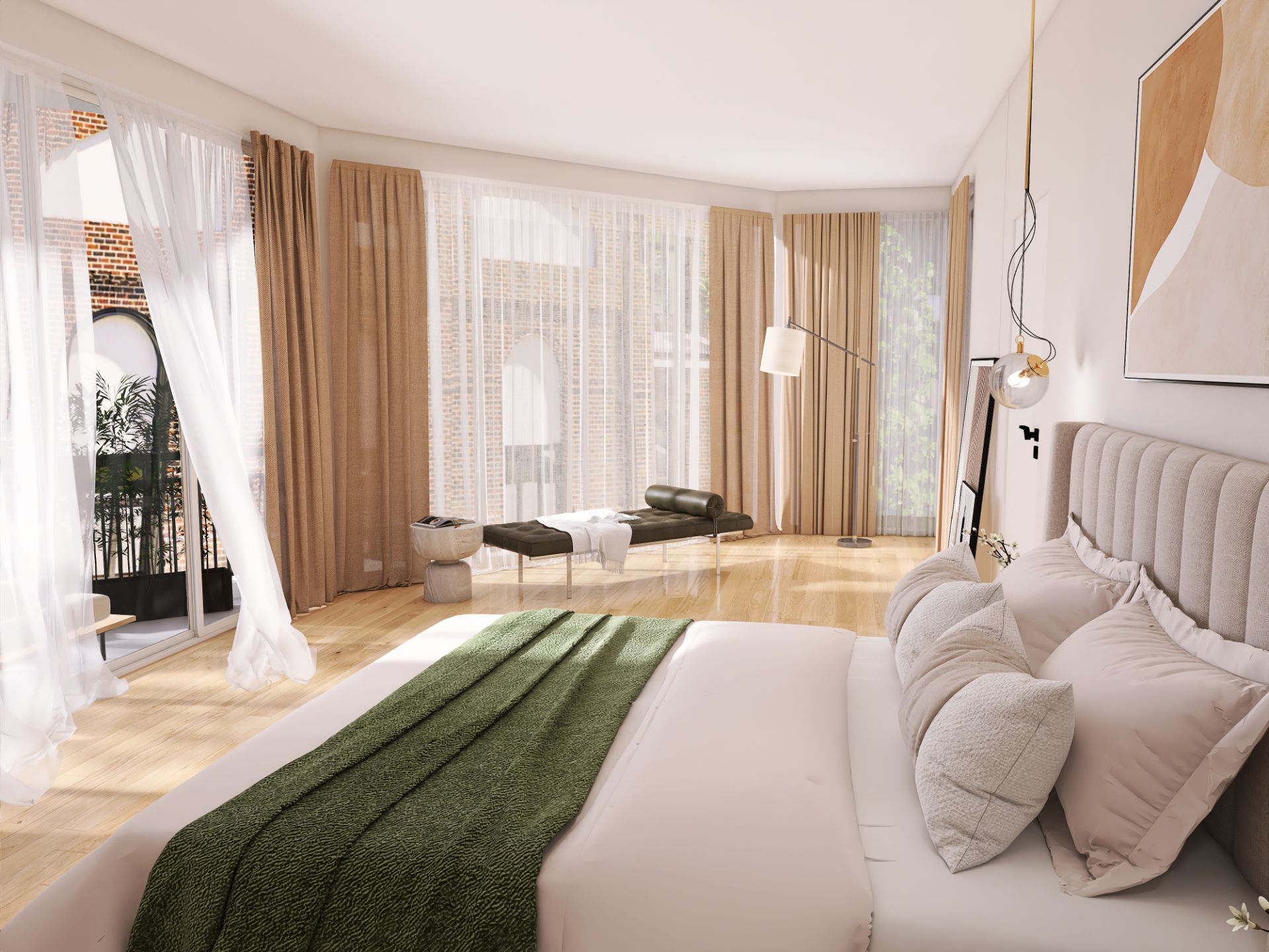 Helles Schlafzimmer mit großem Bett, grüner Decke und bodentiefen Fenstern mit Vorhängen.