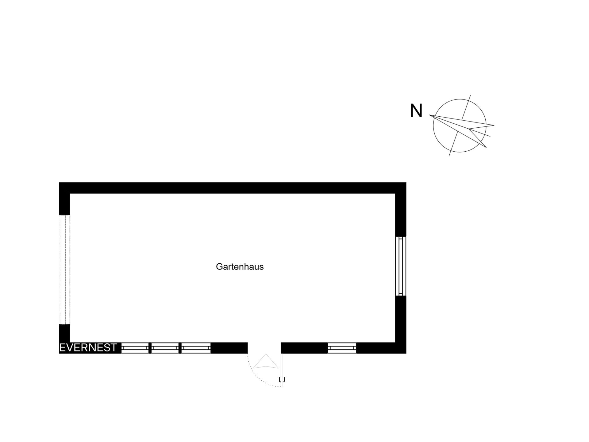 Grundriss eines rechteckigen Gartenhauses mit Tür und Fenstern, Nordpfeil oben rechts.