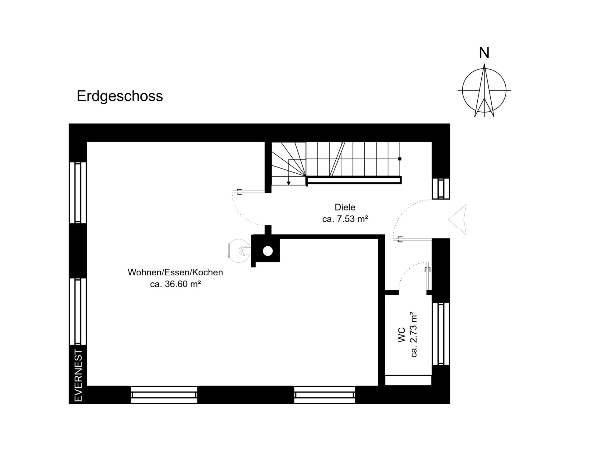 Grundriss des Erdgeschosses mit Wohn-, Ess-, Kochbereich, Diele und WC.