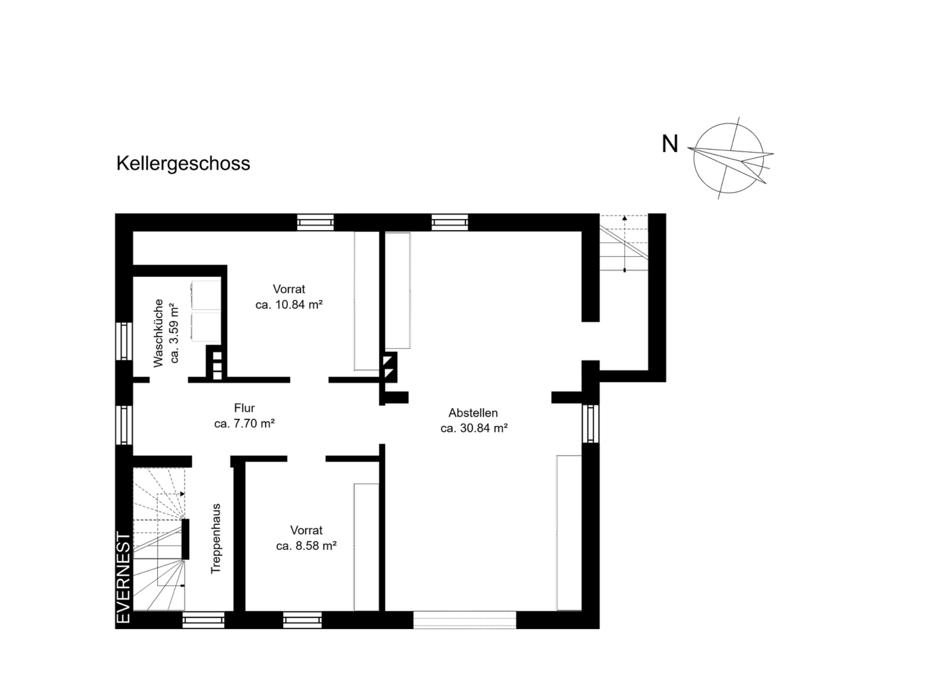 Grundriss des Kellergeschosses mit Vorratsräumen, Waschküche, Flur, Abstellraum und Treppenhaus.
