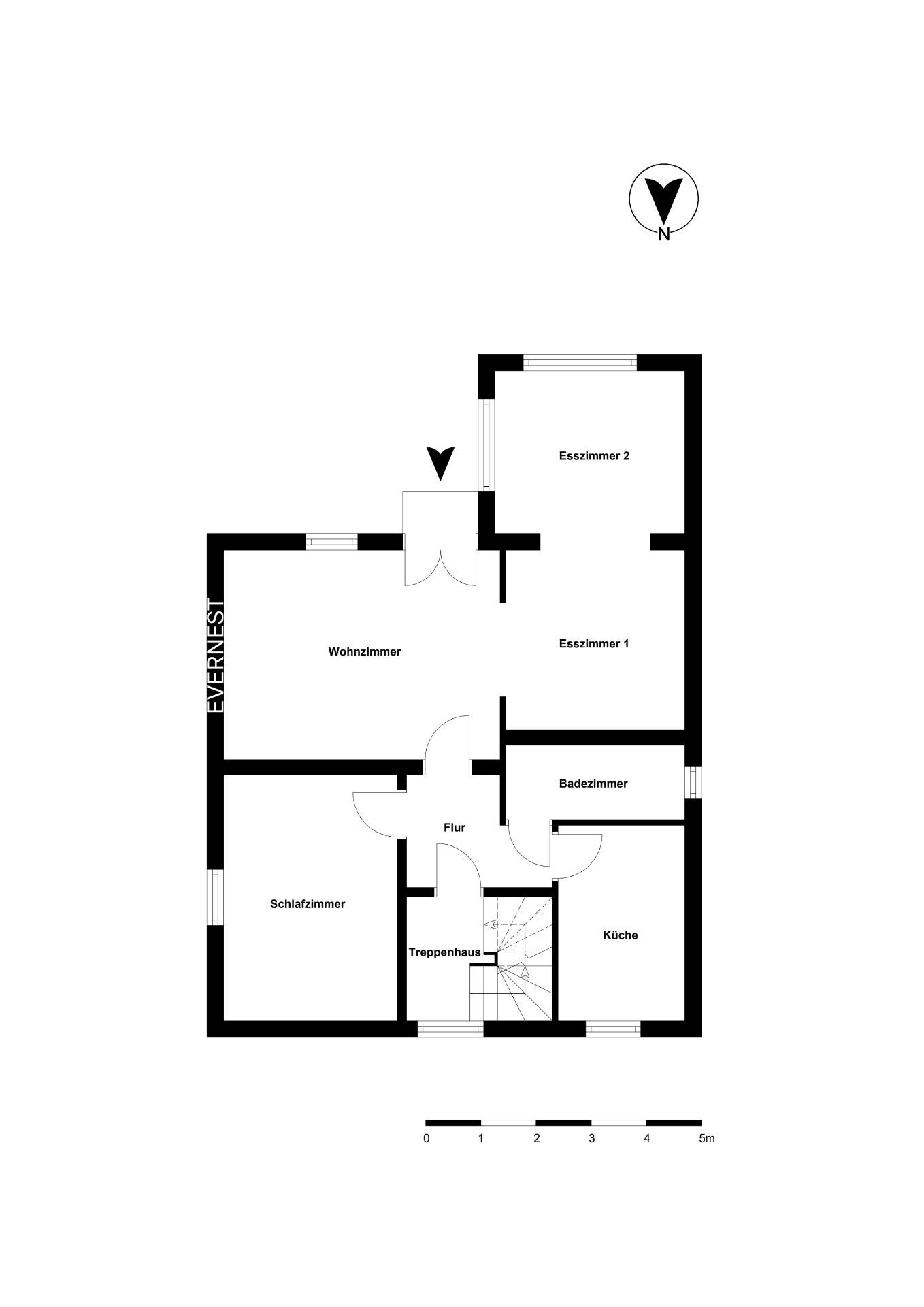 Grundriss mit Wohnzimmer, Schlafzimmer, zwei Esszimmern, Badezimmer, Küche, Flur und Treppenhaus.