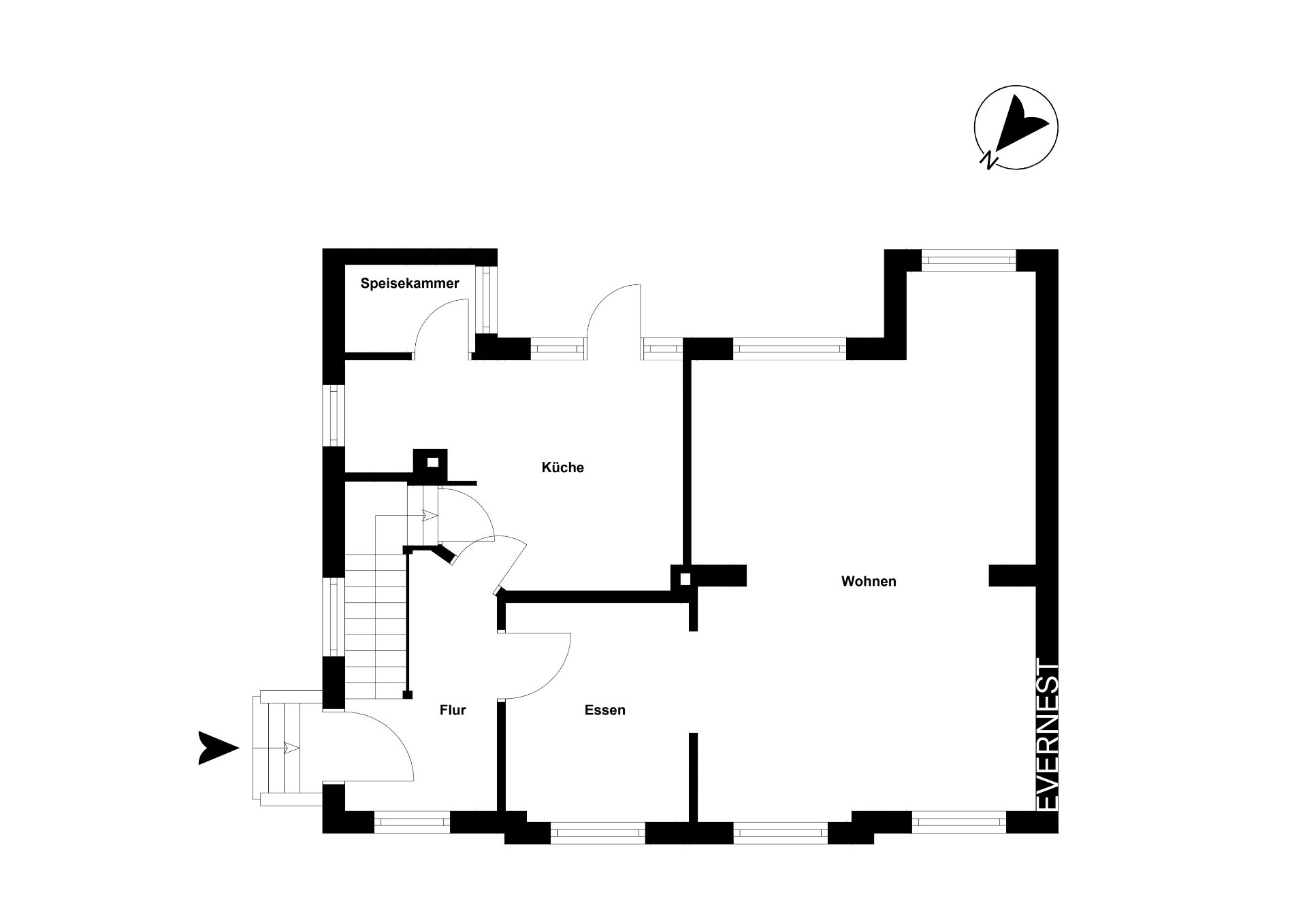 Grundriss mit Flur, Küche, Speisekammer, Essen und großem Wohnzimmer.