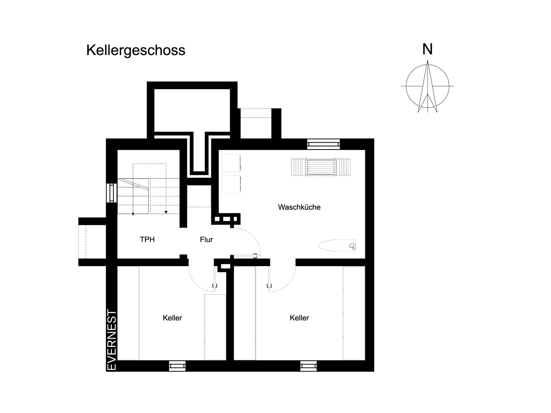 Grundriss eines Kellers mit zwei Kellerräumen, Waschküche, TPH und Flur.
