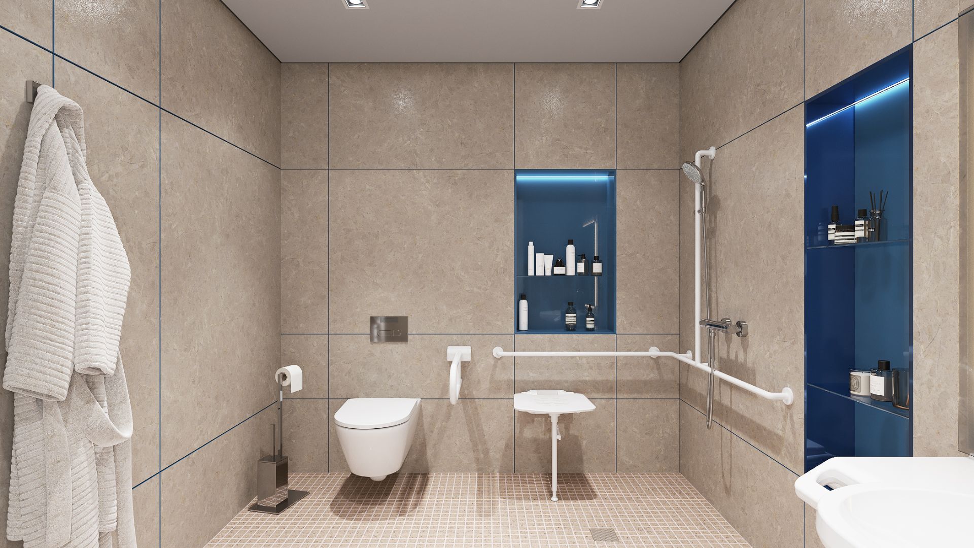 Barrierefreies Badezimmer mit Duschsitz, Haltegriffen und Wandregalen.