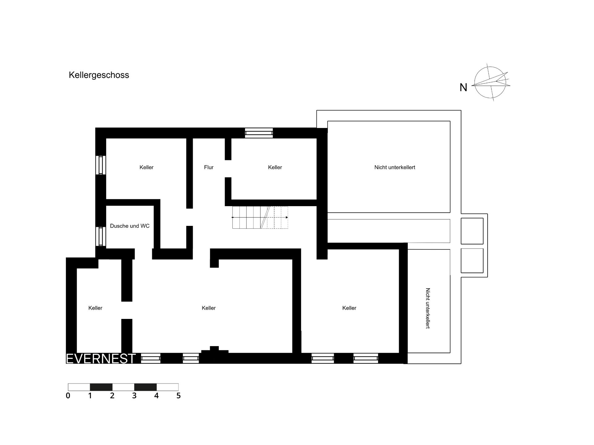 Grundriss eines Kellers mit mehreren Kellerräumen, Flur, Dusche und WC.