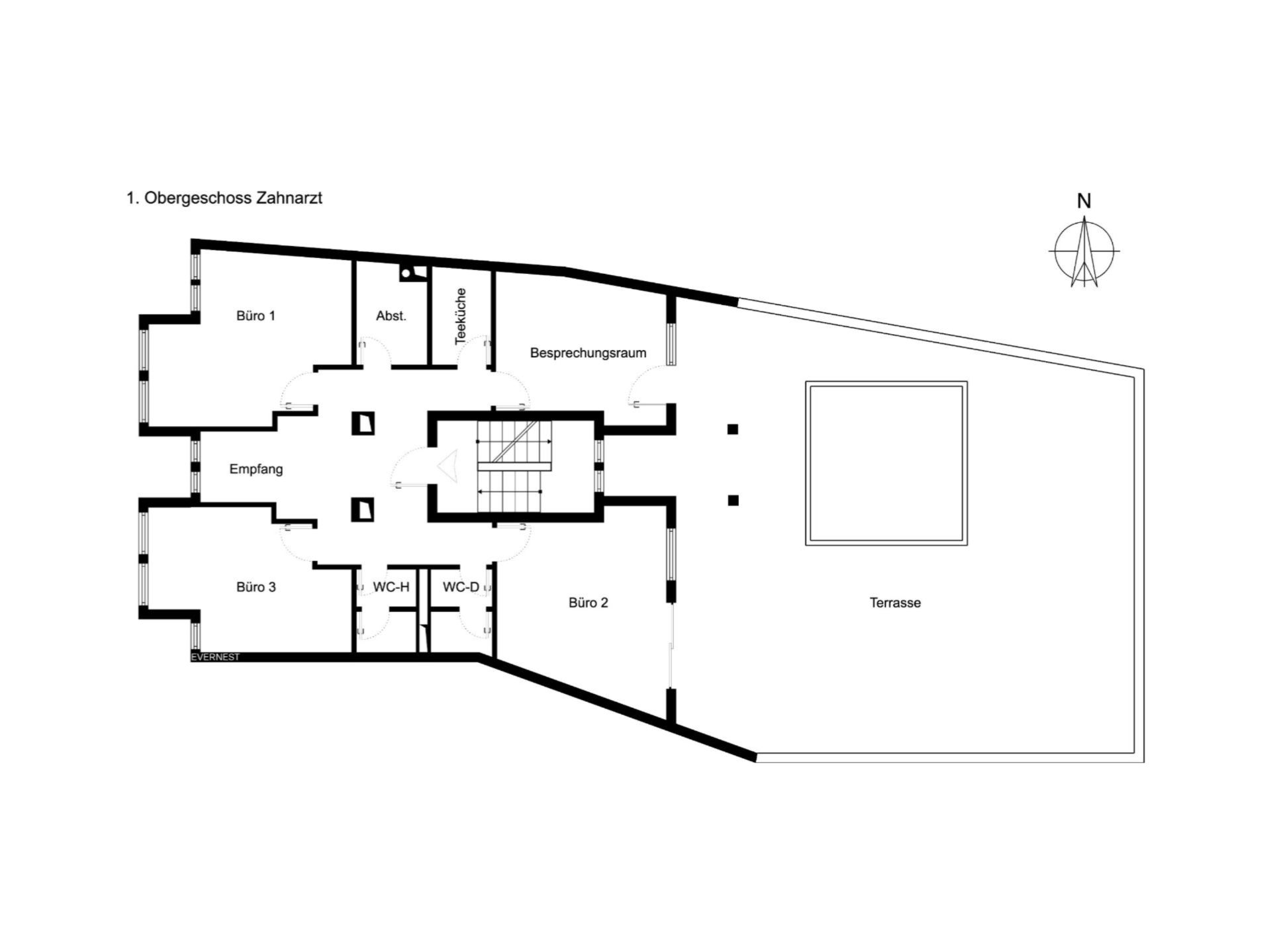 Grundriss mit Büros, Empfang, Besprechungsraum, WC, Terrasse und Treppenhaus.