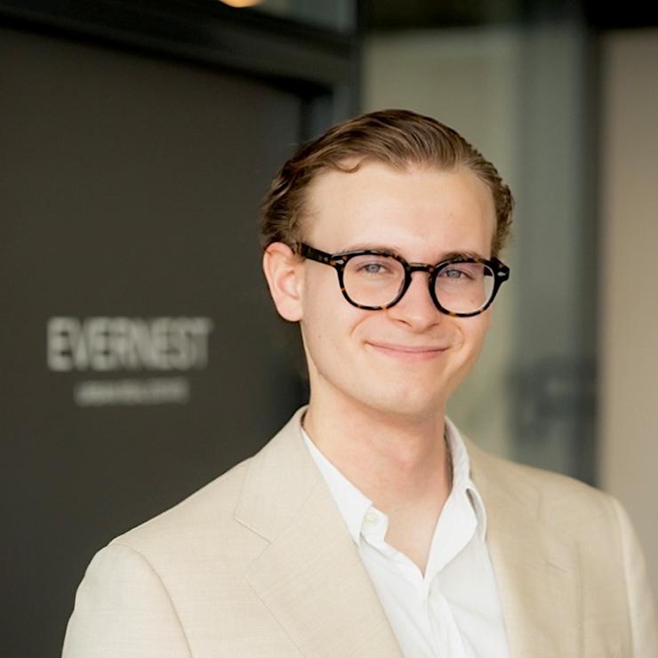Tom Manke - Immobilienmakler Evernest in Düsseldorf
