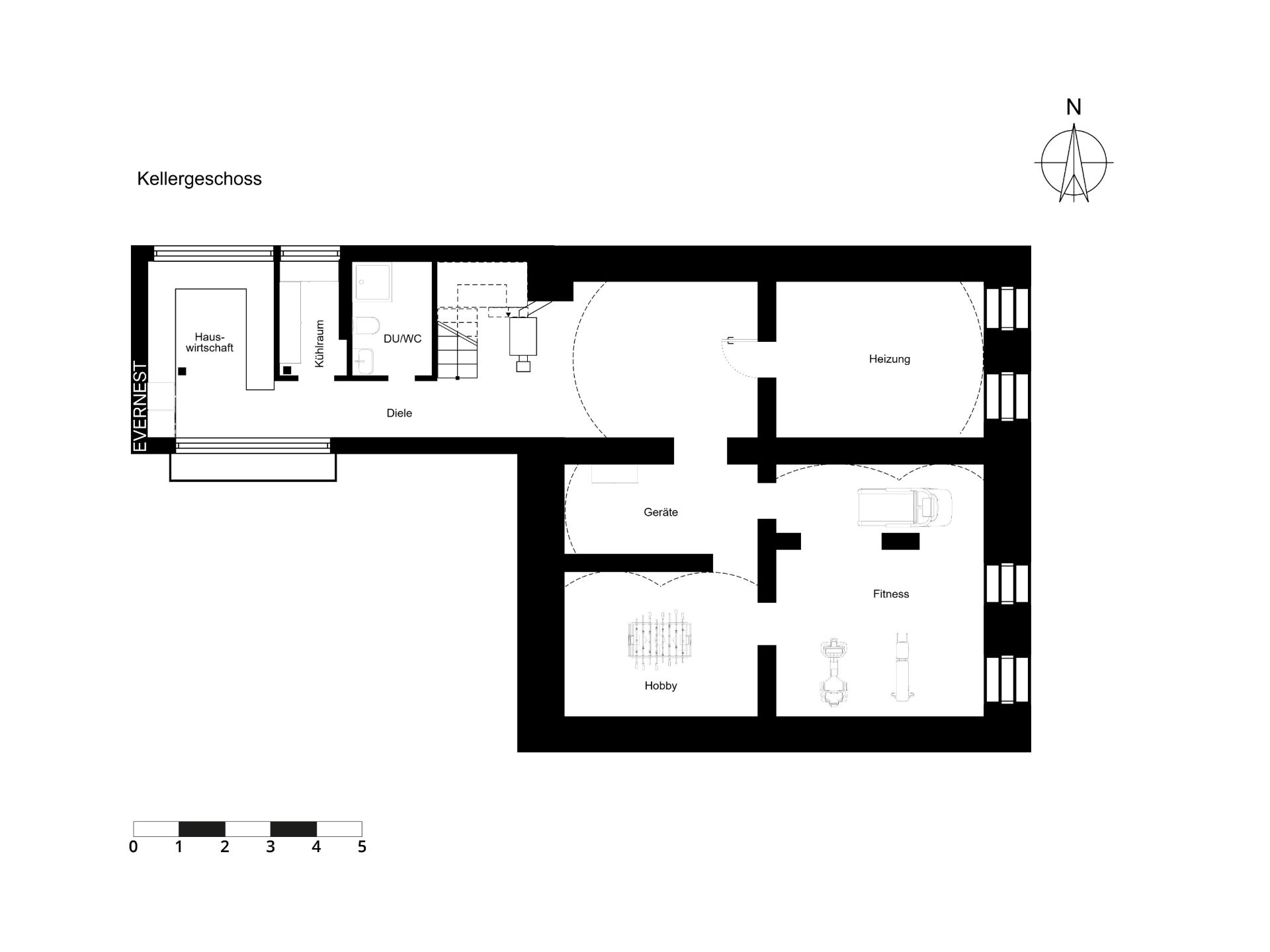 Grundriss des Kellergeschosses mit Räumen für Hauswirtschaft, Heizung, Geräte, Hobby und Fitness.
