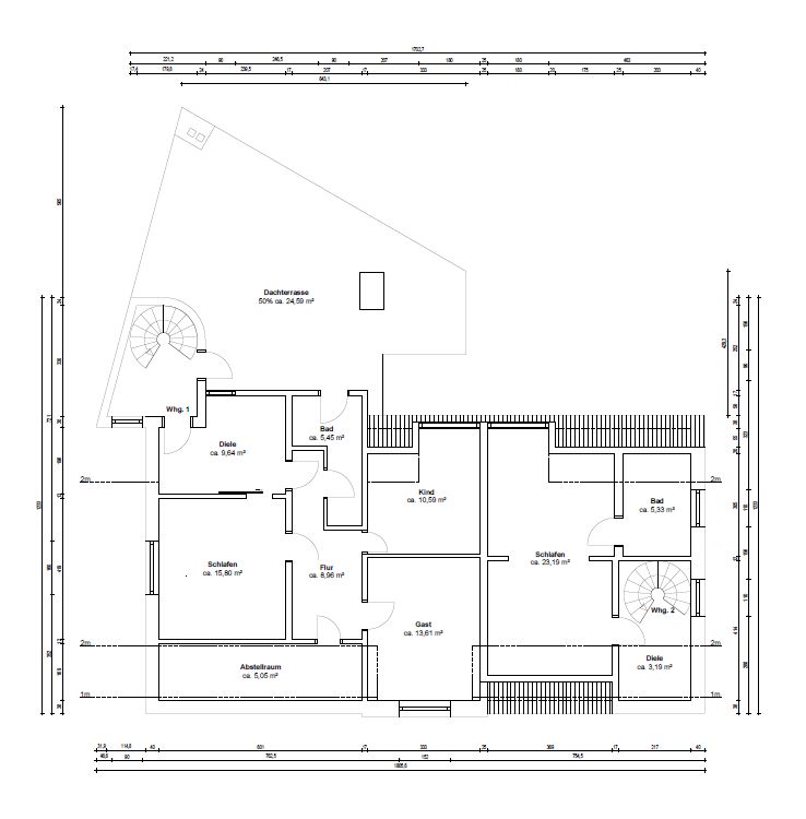 Grundriss einer Wohnung mit mehreren Zimmern, zwei Bädern und einer Dachterrasse.