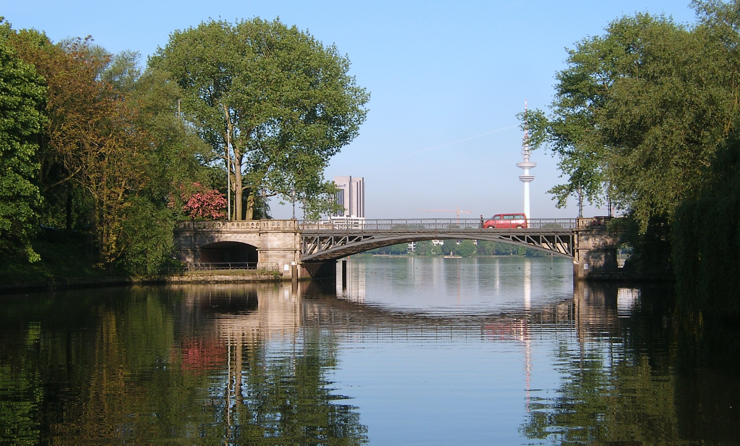 Hamburg Hohenfelde Schoene Aussicht Schwanenwikbrücke, Copyright CC BY-SA 3.0