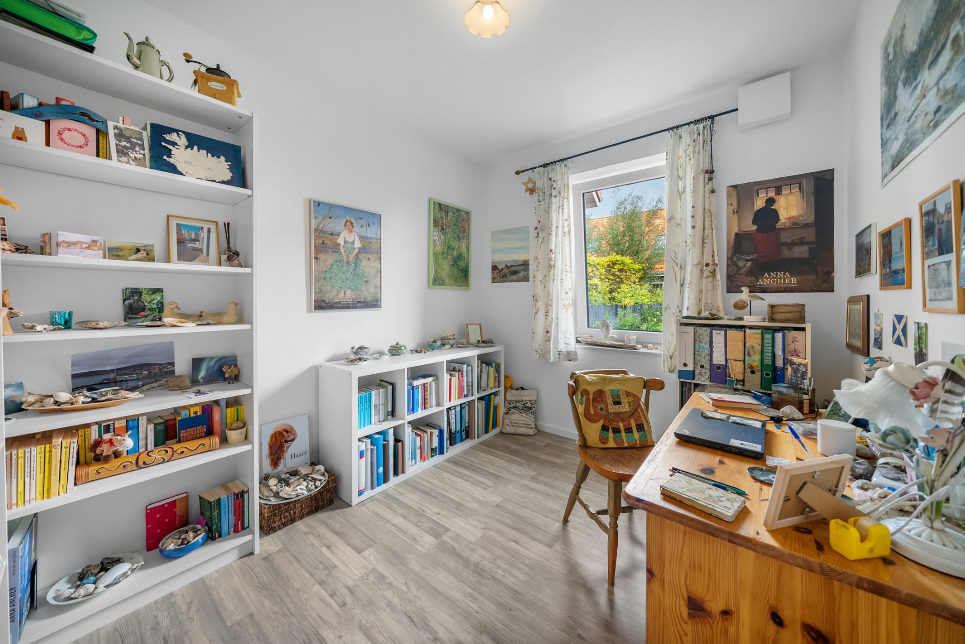 Arbeitszimmer