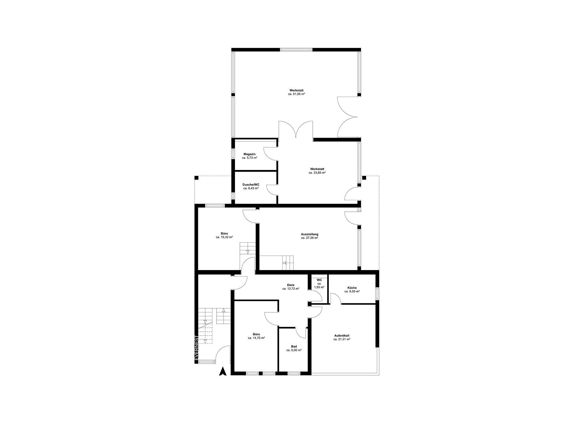 Grundriss mit Büros, Küche, Aufenthaltsraum, WC, Bad, Werkstatt und Magazin.