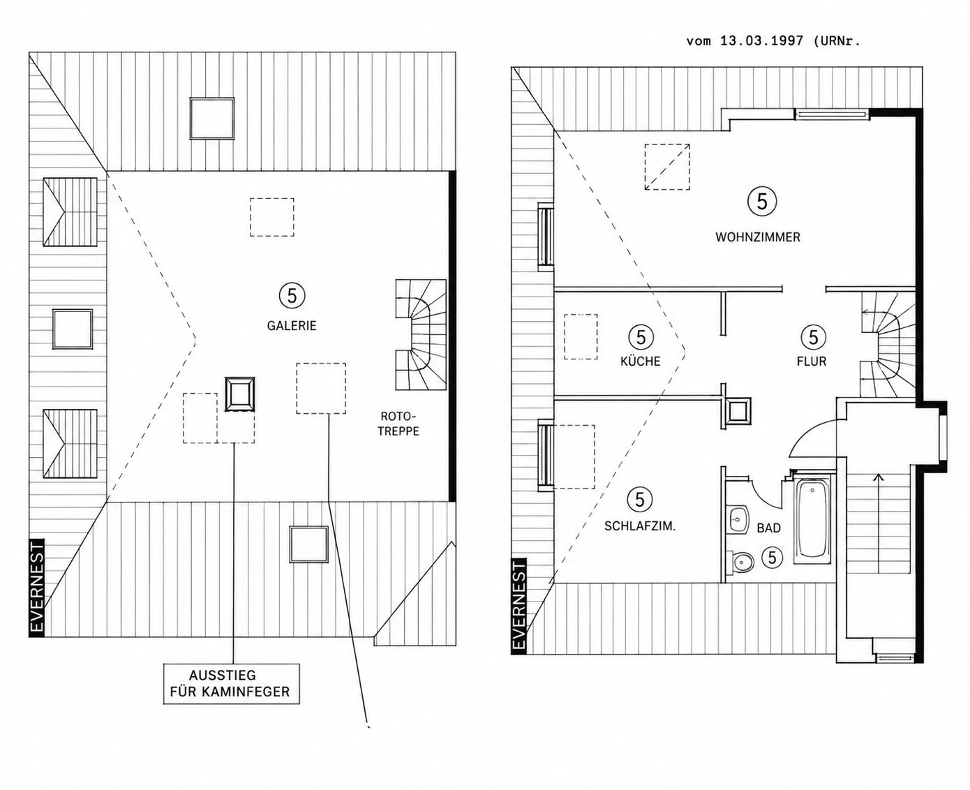 Grundriss einer Wohnung mit Wohnzimmer, Küche, Schlafzimmer, Bad und Galerie.