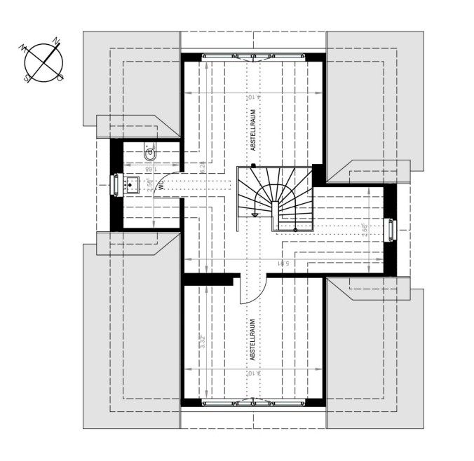 Grundriss eines Dachgeschosses mit Abstellräumen, Treppenhaus und kleinem Bad.