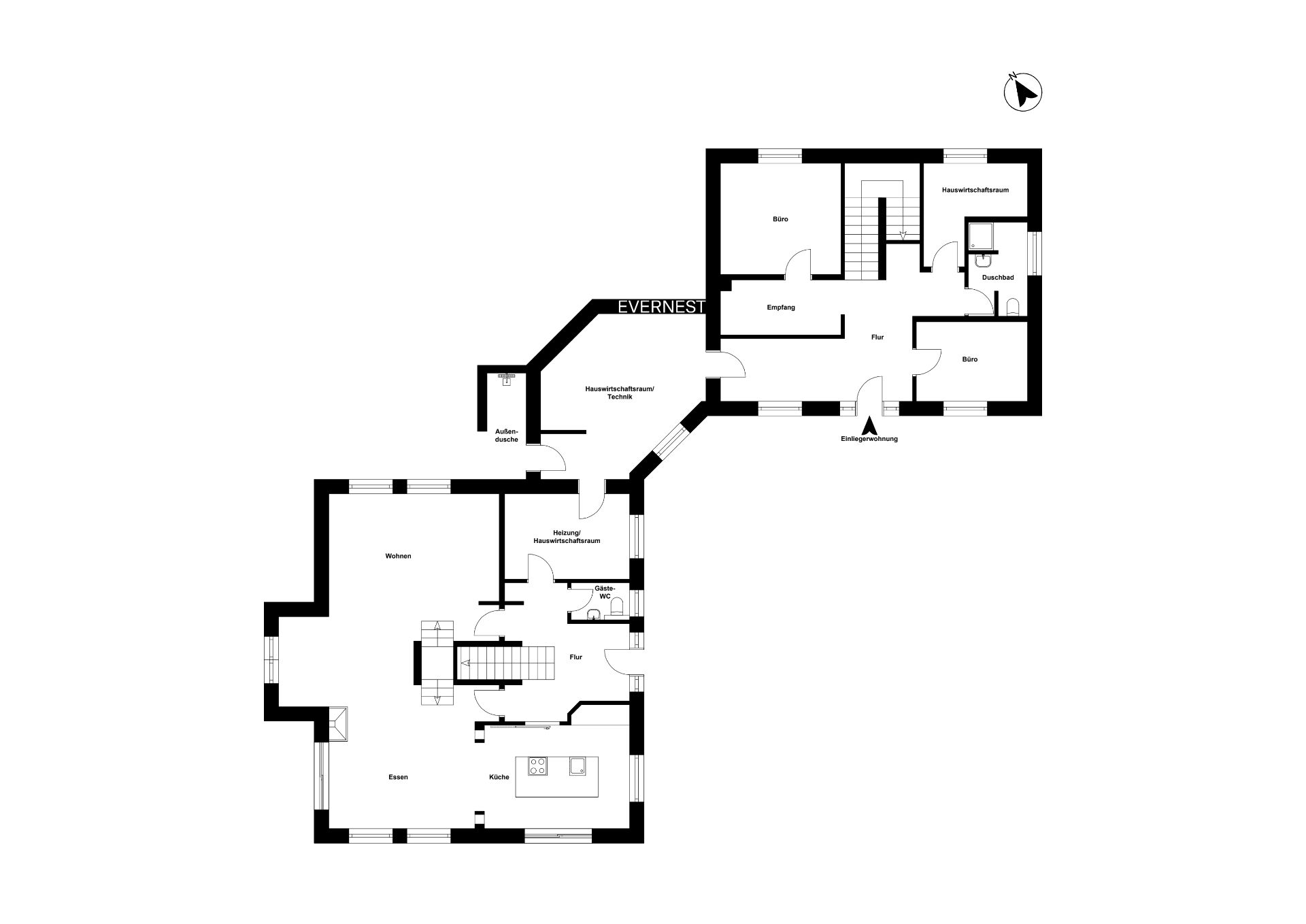 Grundriss eines Wohnhauses mit mehreren Zimmern, Küche, Bad und Treppenhaus.