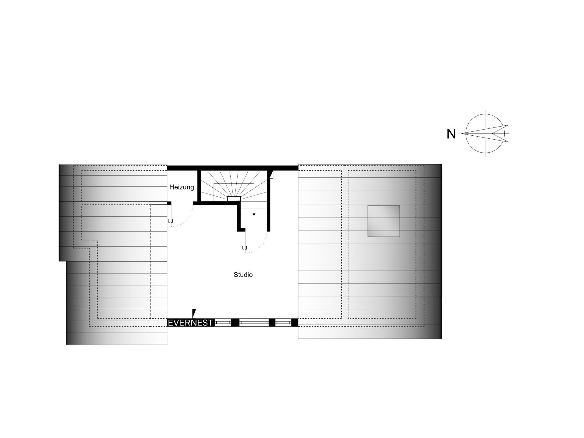 Grundriss eines Hauses mit Studio und Heizungsraum, Treppe in der Mitte.