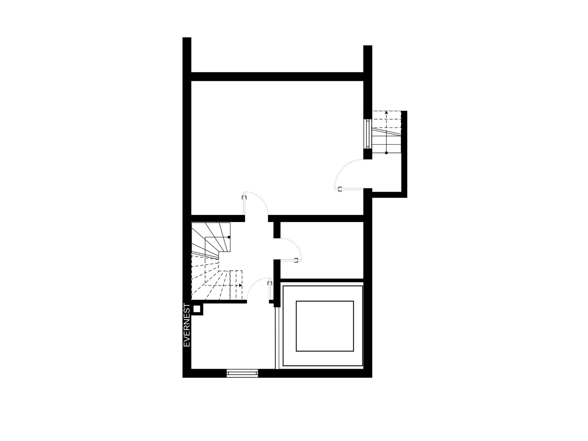 Schwarz-weißer Grundriss mit Treppe, Türen und mehreren Räumen.