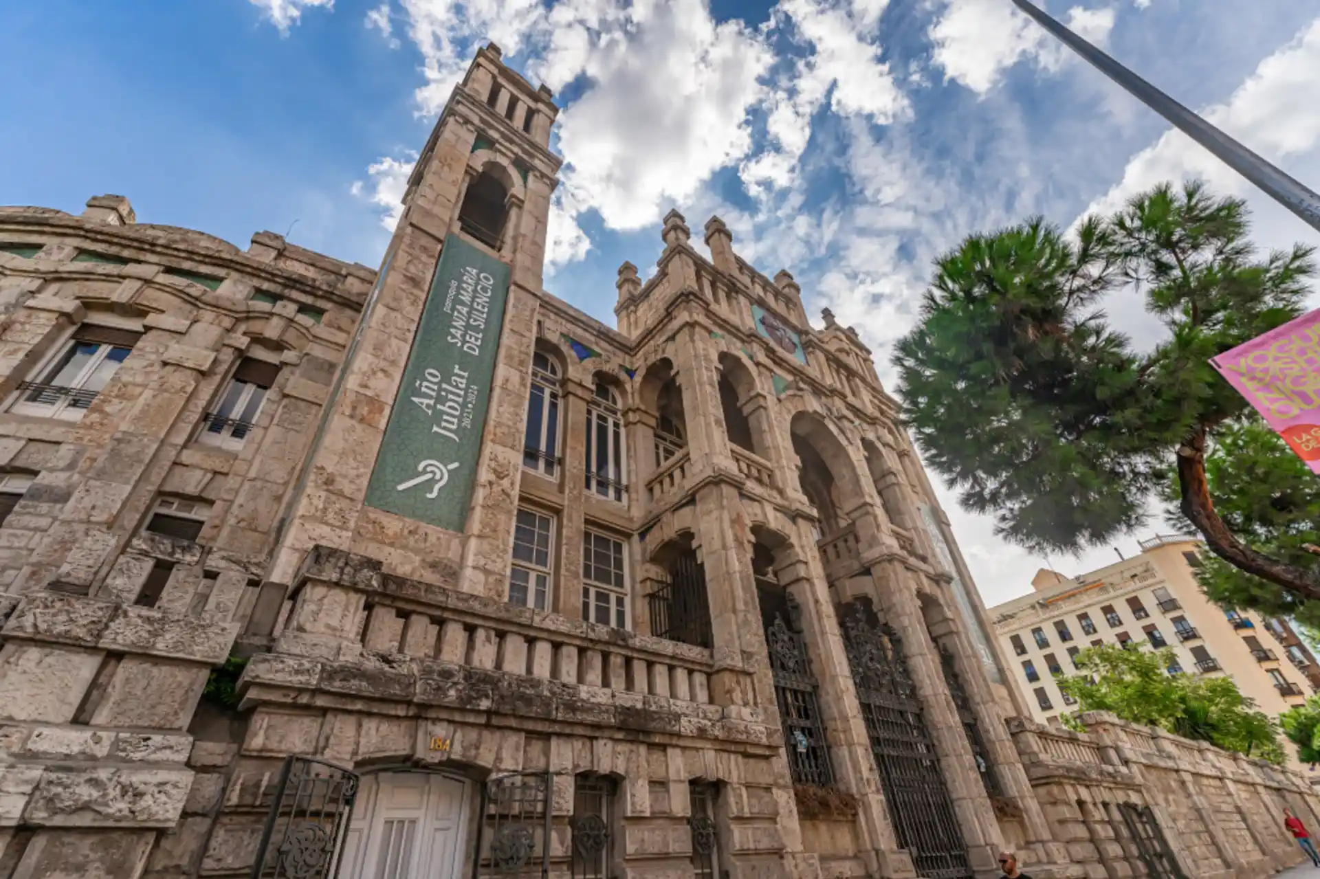 Hospital de Maudes en el barrio de Río Rosas en Chamberí, Madrid