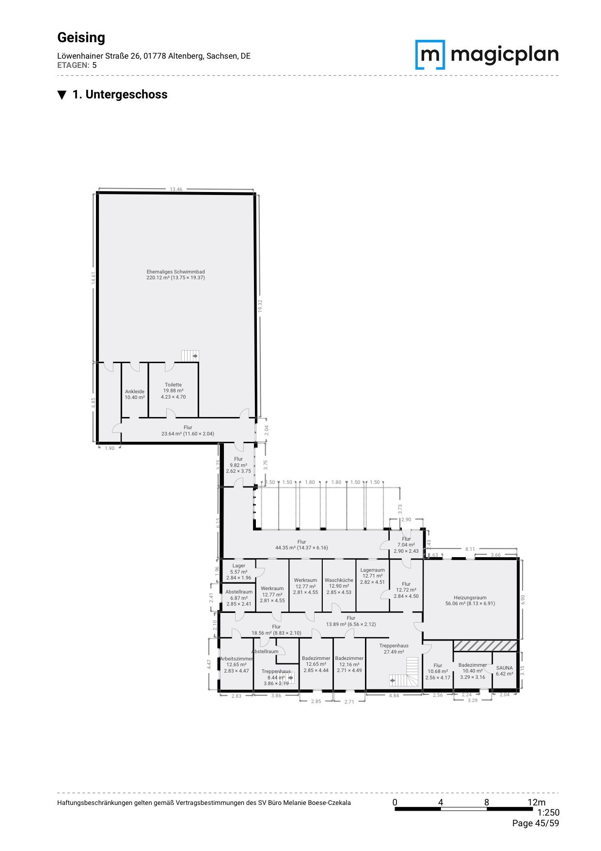 Grundriss eines Untergeschosses mit Schwimmbad, Fluren, Lagerräumen, Bädern und einer Sauna.